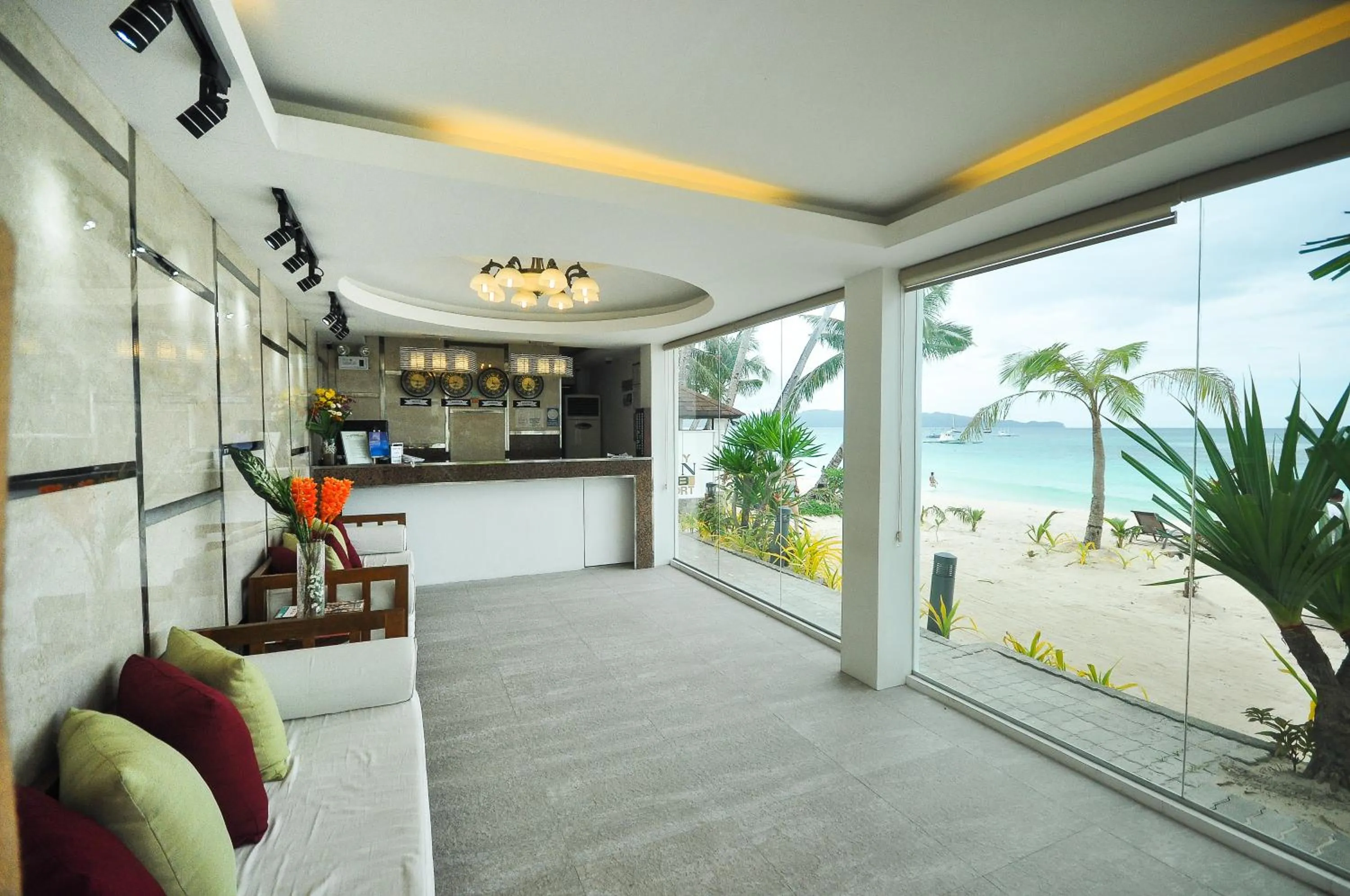 Lobby or reception in Boracay Ocean Club Beach Resort