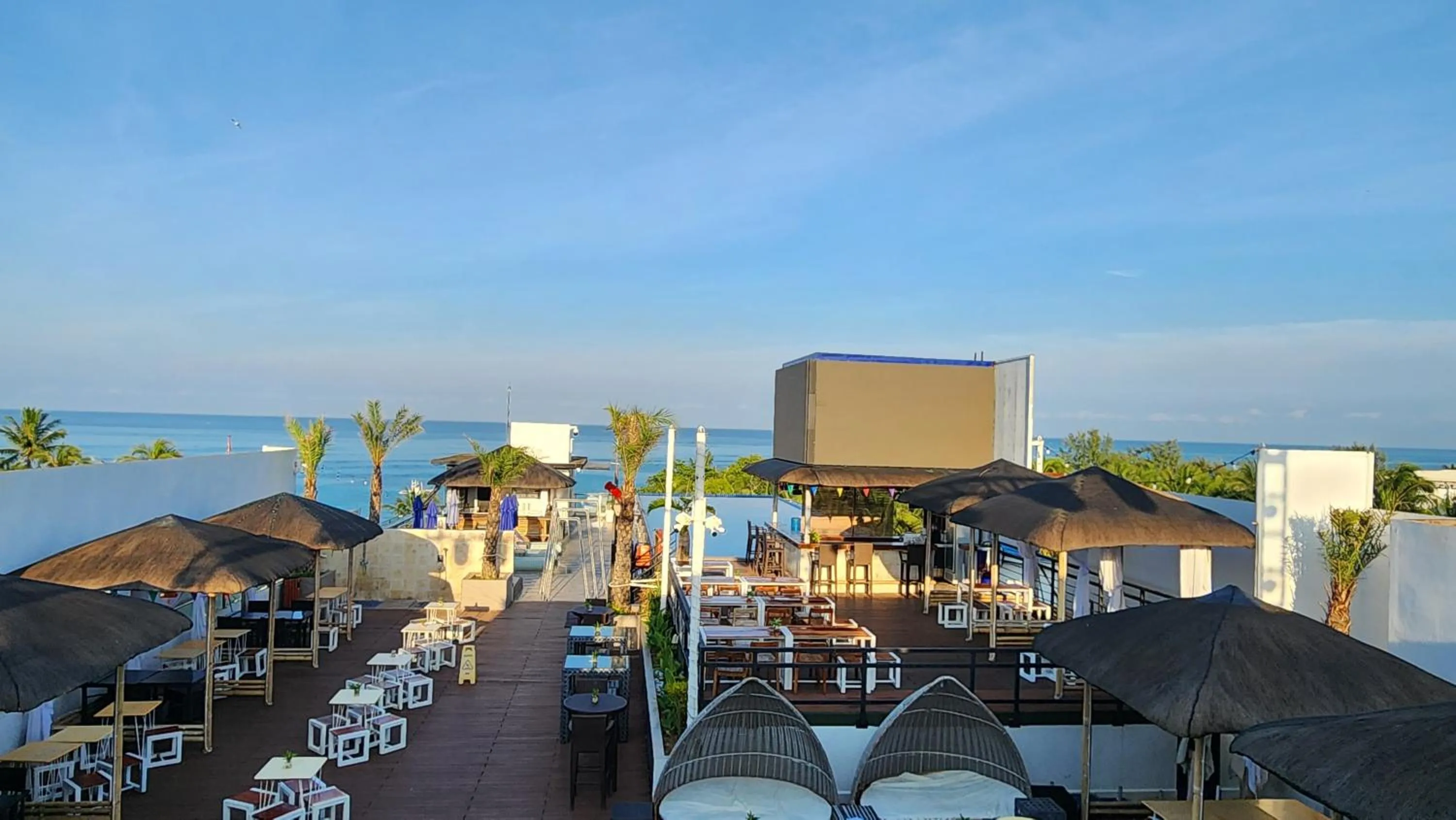 Evening entertainment in Boracay Ocean Club Beach Resort