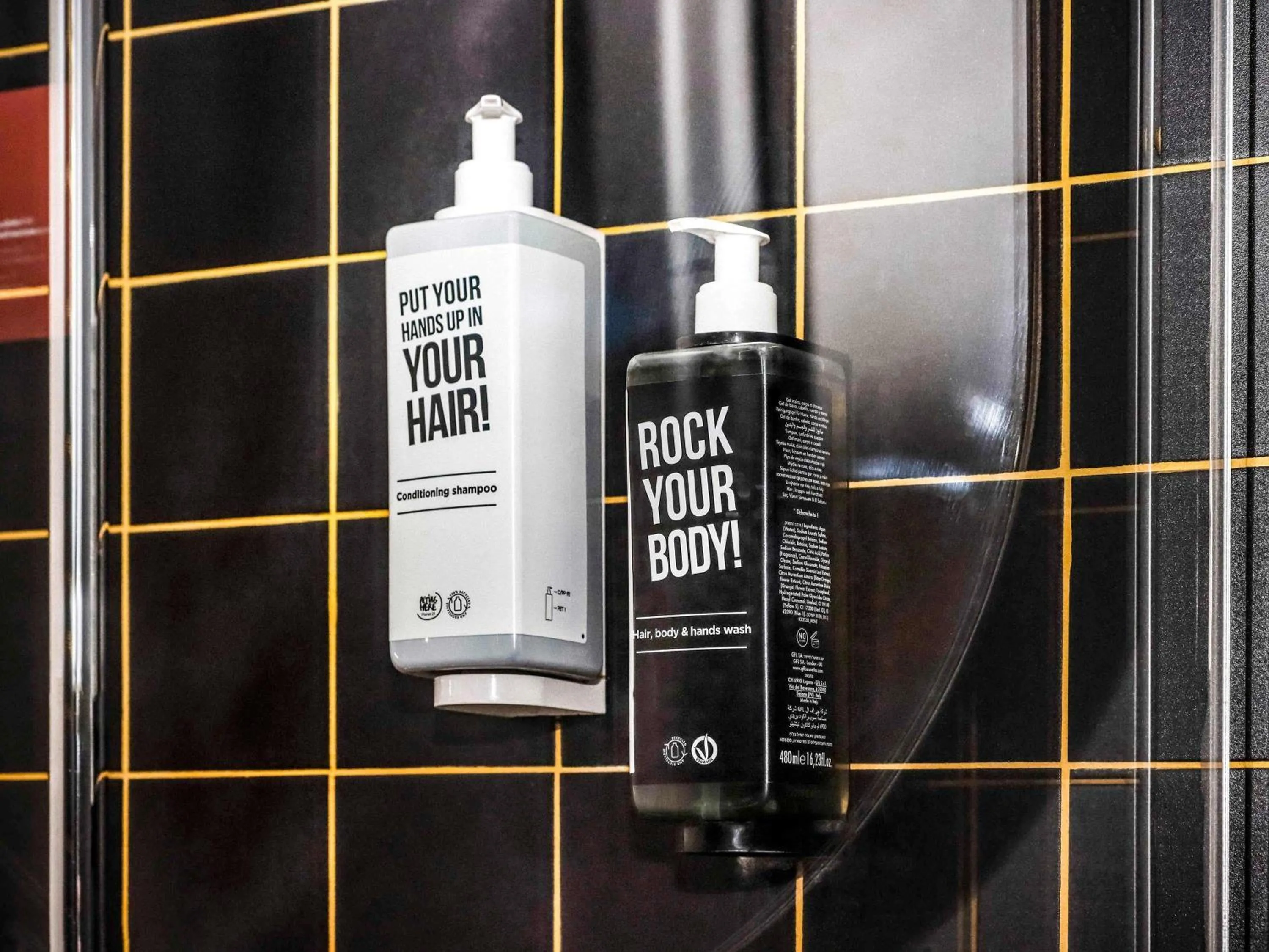 Bedroom in ibis Almaty Jetisu