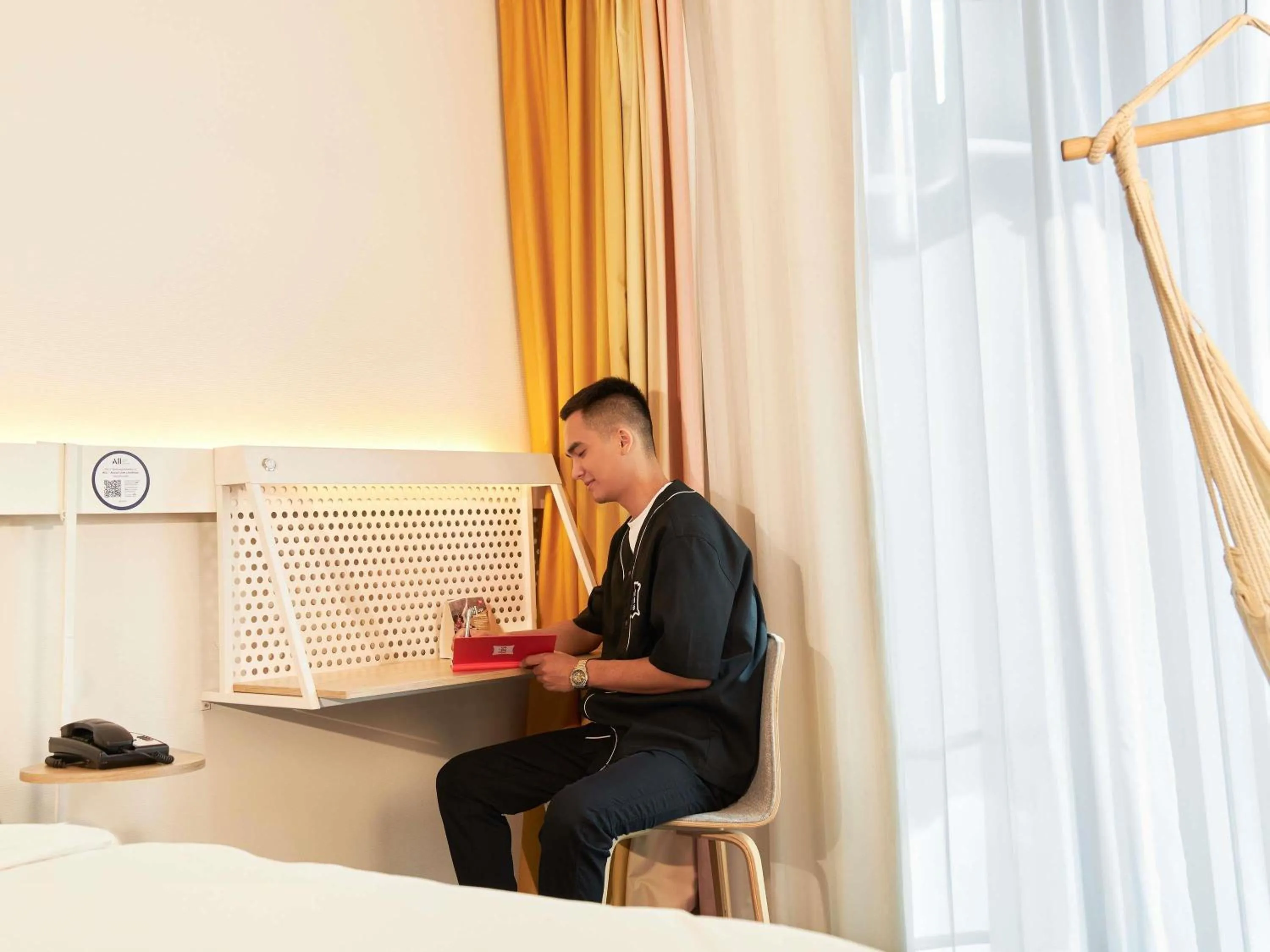 Bedroom in ibis Almaty Jetisu