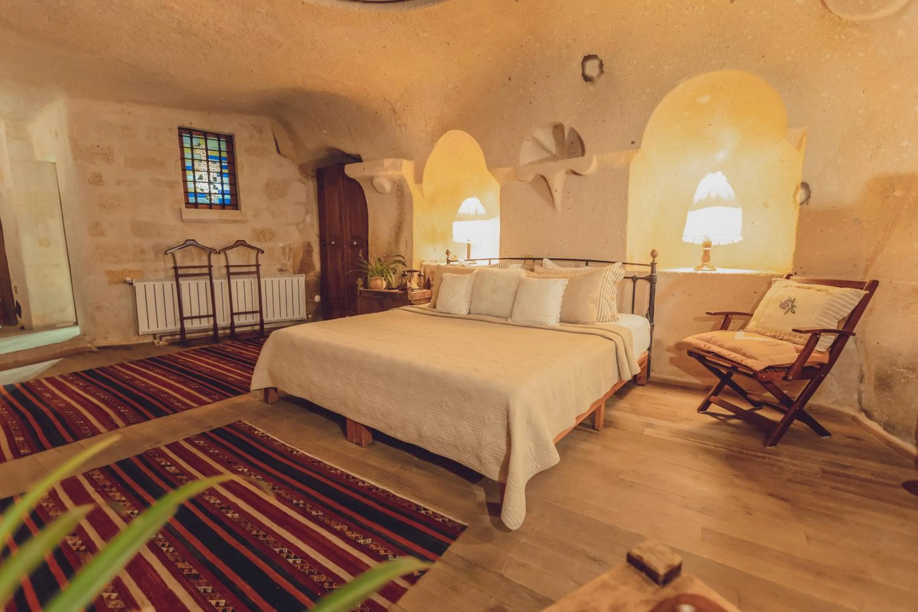 Photo of the whole room, Bed in Kale Konak Cappadocia