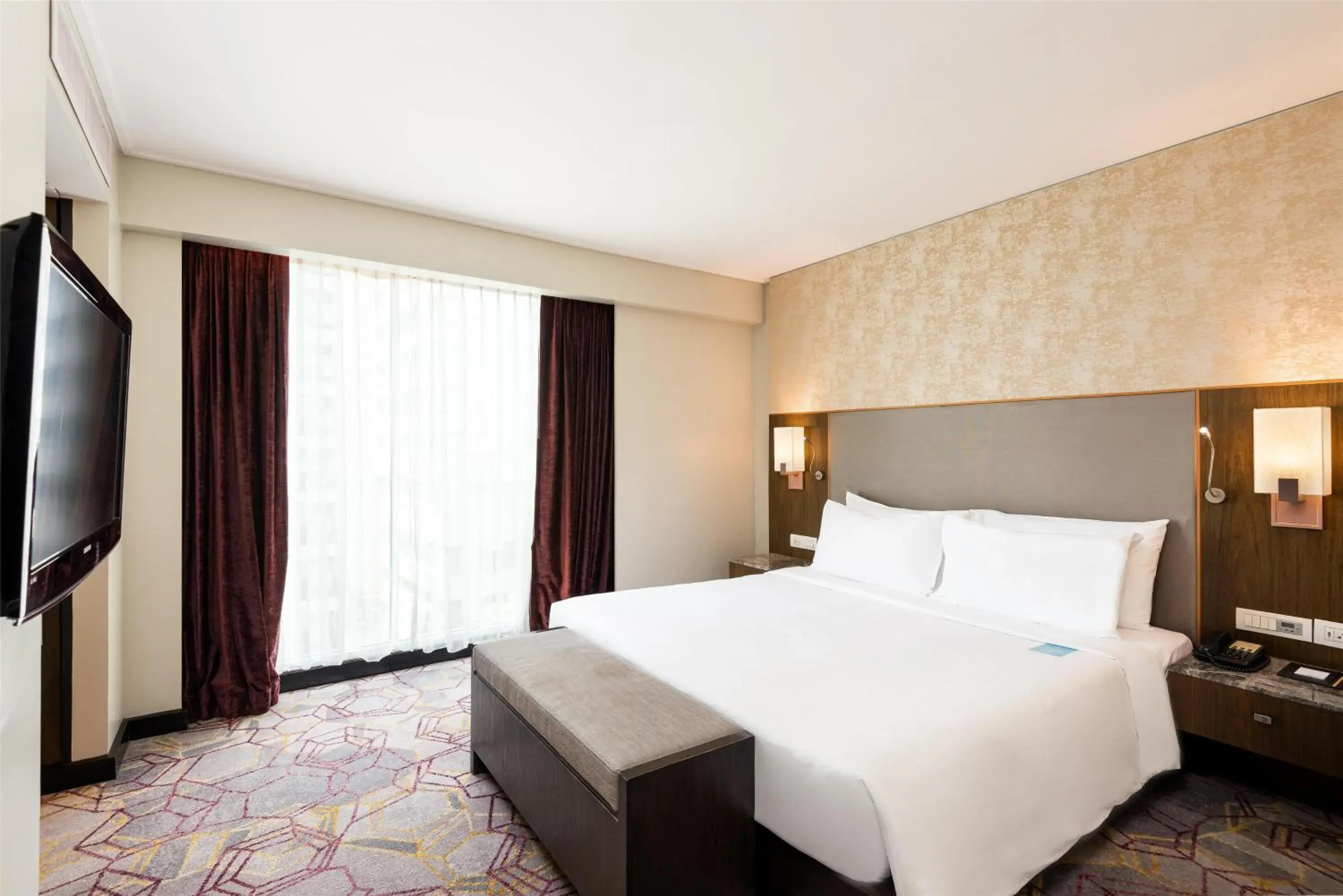 One-Bedroom Suite with Balcony in Radisson Suites Bangkok Sukhumvit One-Bedroom Suite with Balcony in Radisson Suites Bangkok Sukhumvit