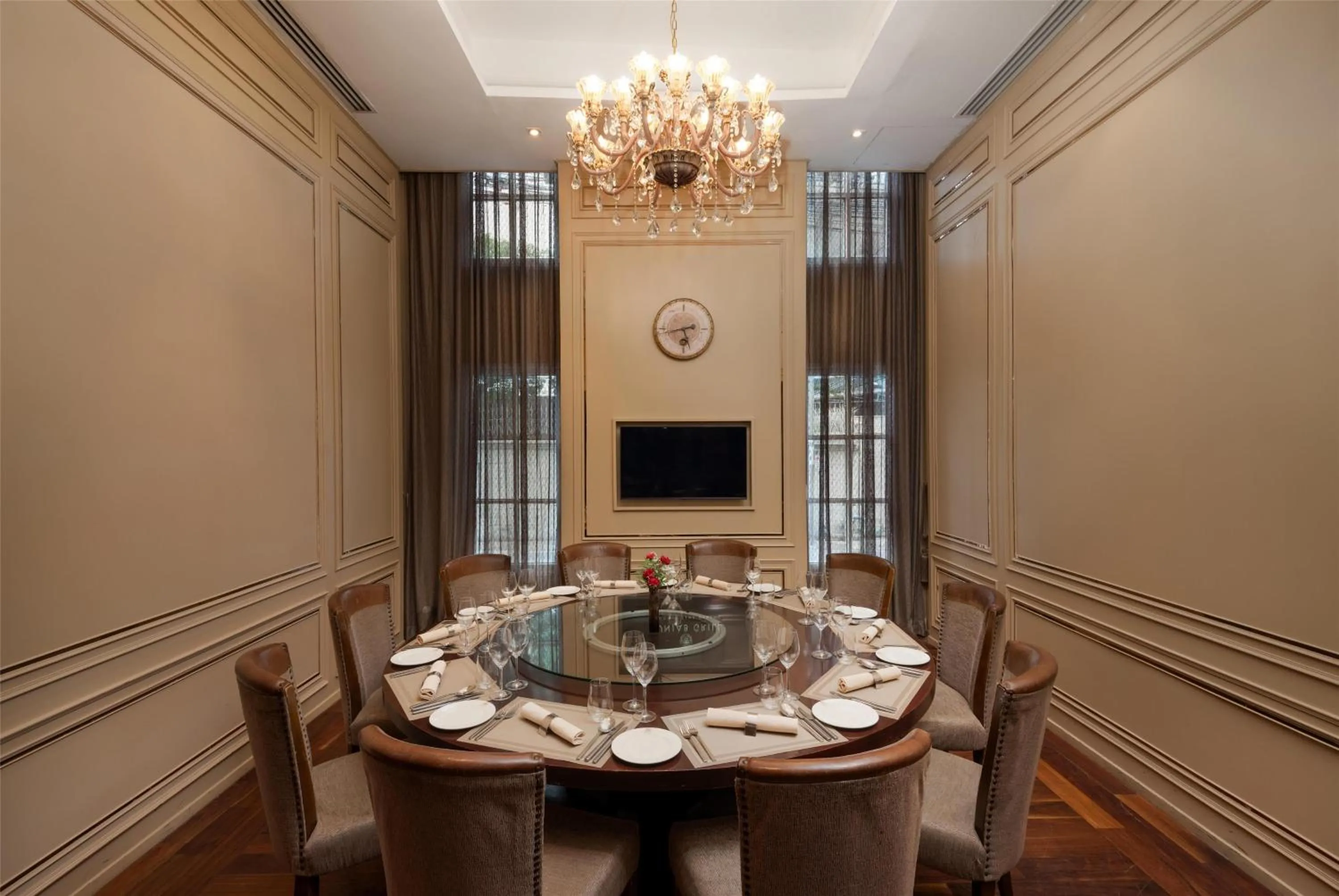 Restaurant/places to eat in Radisson Suites Bangkok Sukhumvit