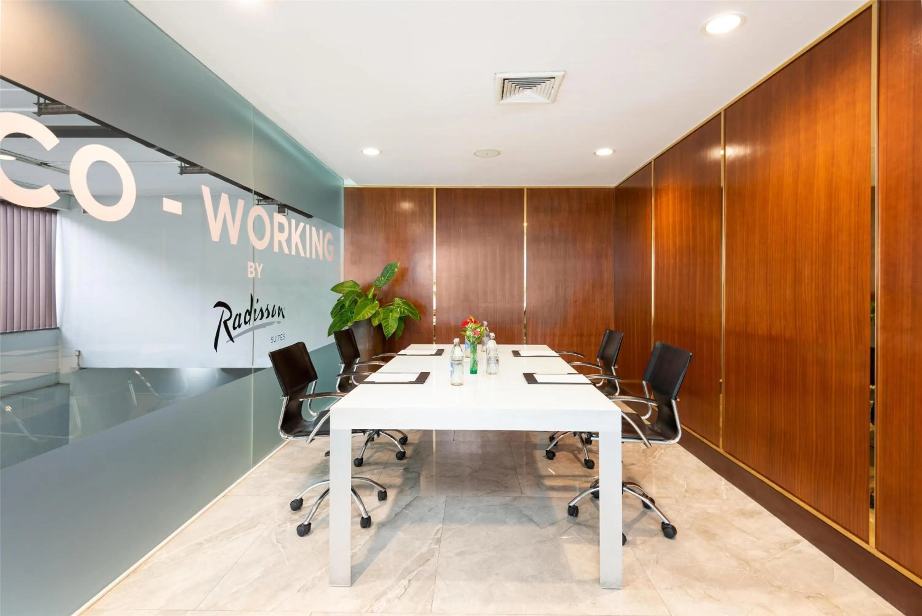 Meeting/conference room in Radisson Suites Bangkok Sukhumvit