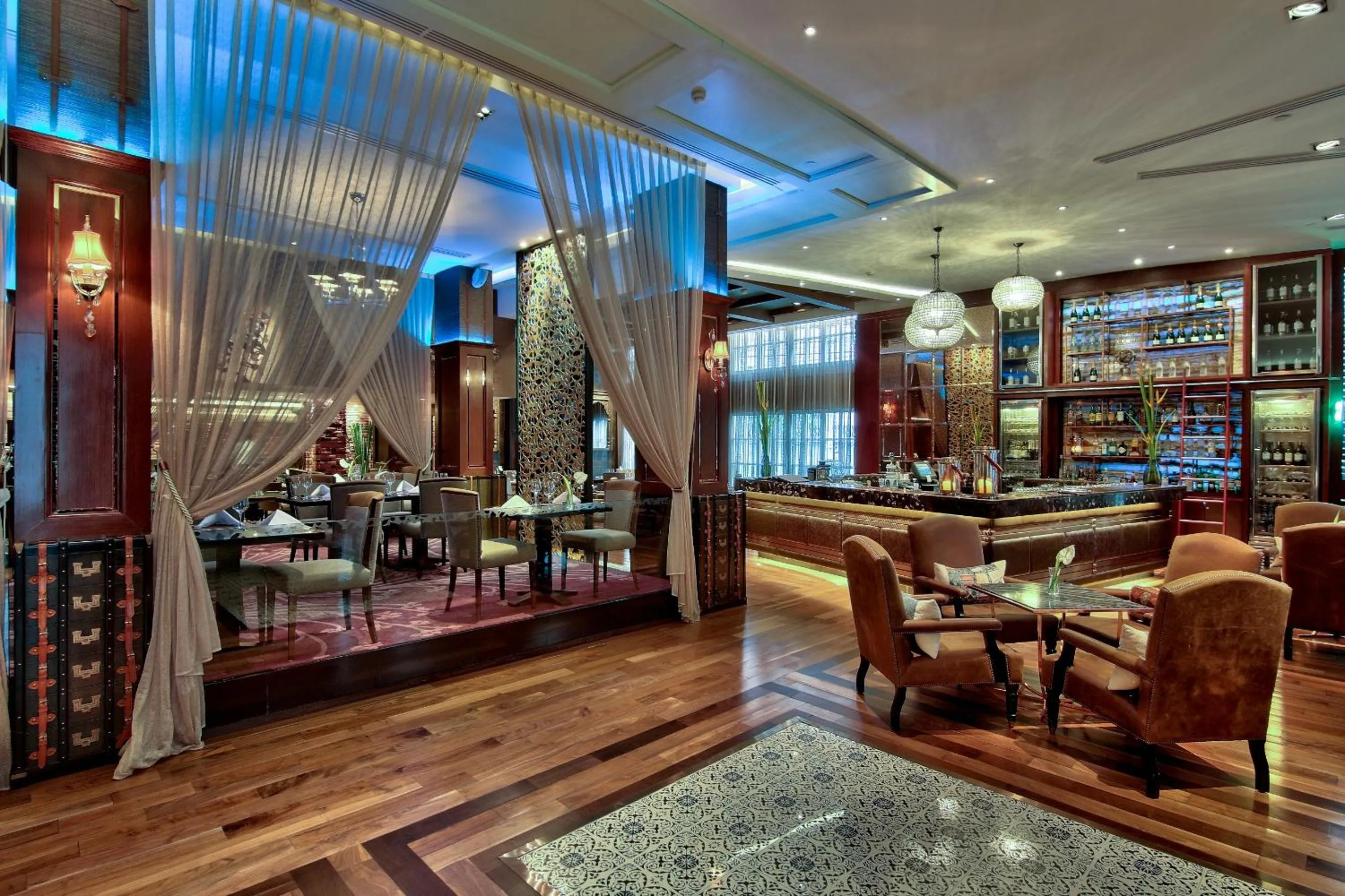 Restaurant/places to eat in Radisson Suites Bangkok Sukhumvit