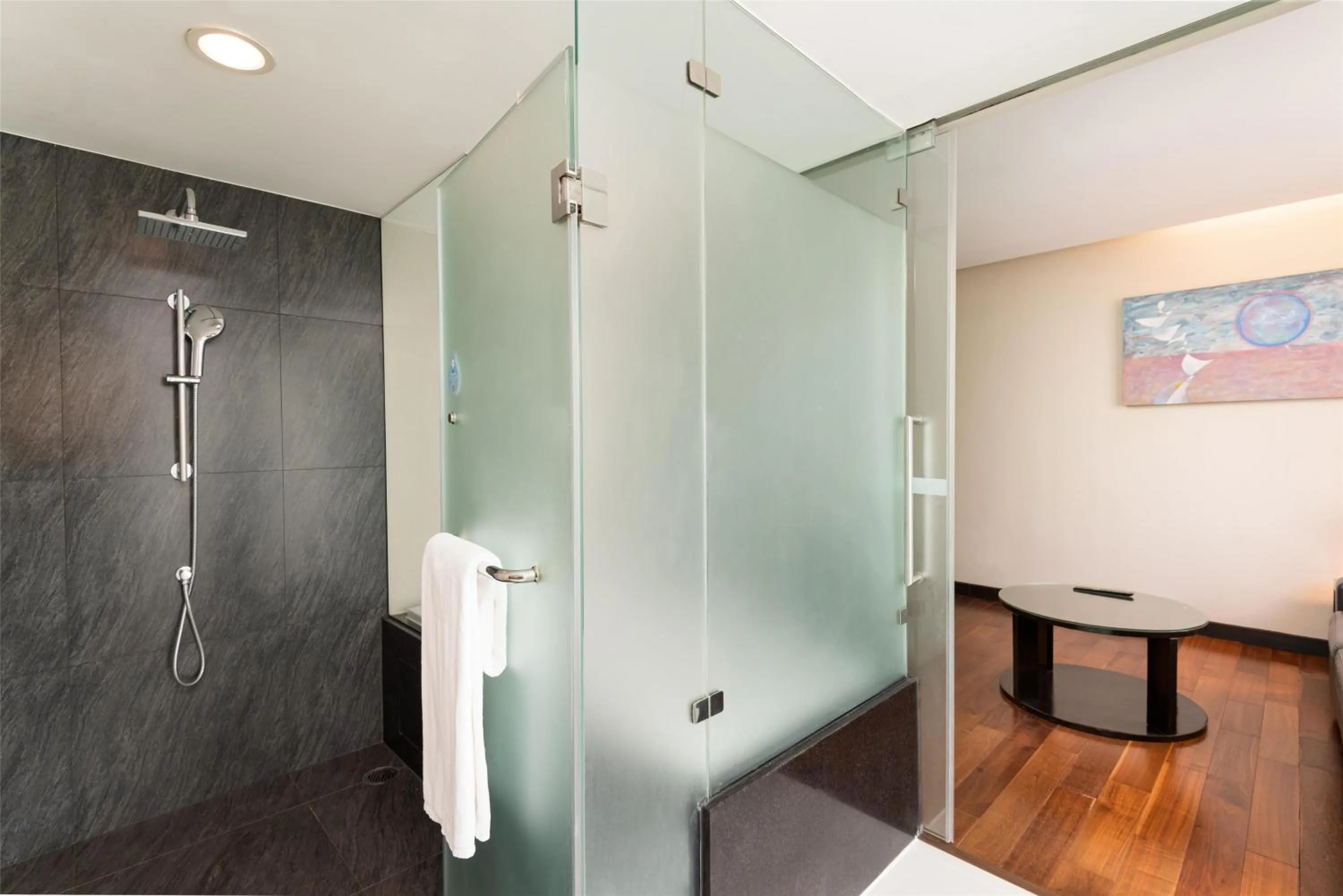 Bathroom in Radisson Suites Bangkok Sukhumvit