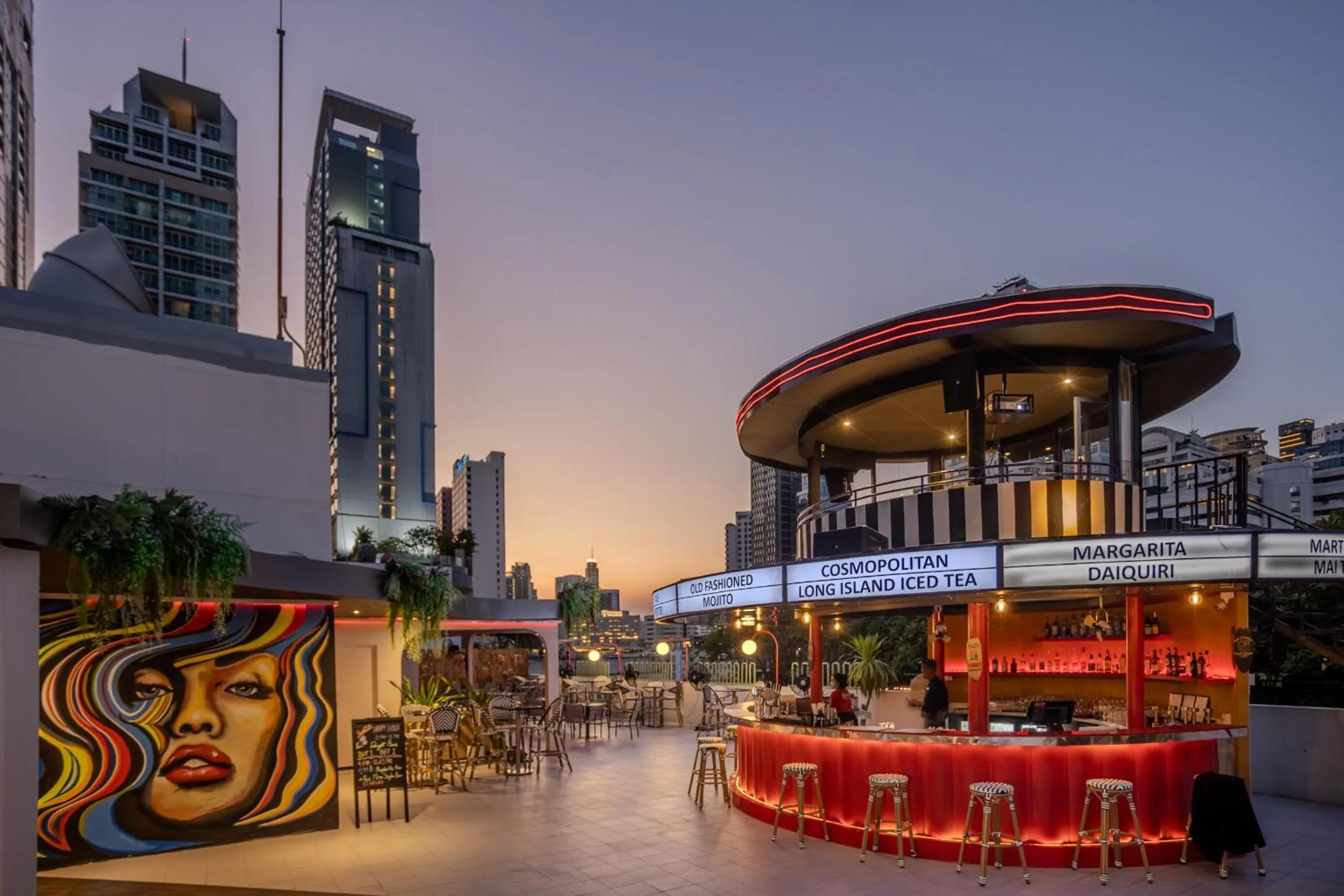 Balcony/Terrace in Radisson Suites Bangkok Sukhumvit