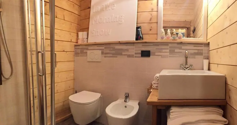 Bathroom in Hotel Letterario Locanda Collomb