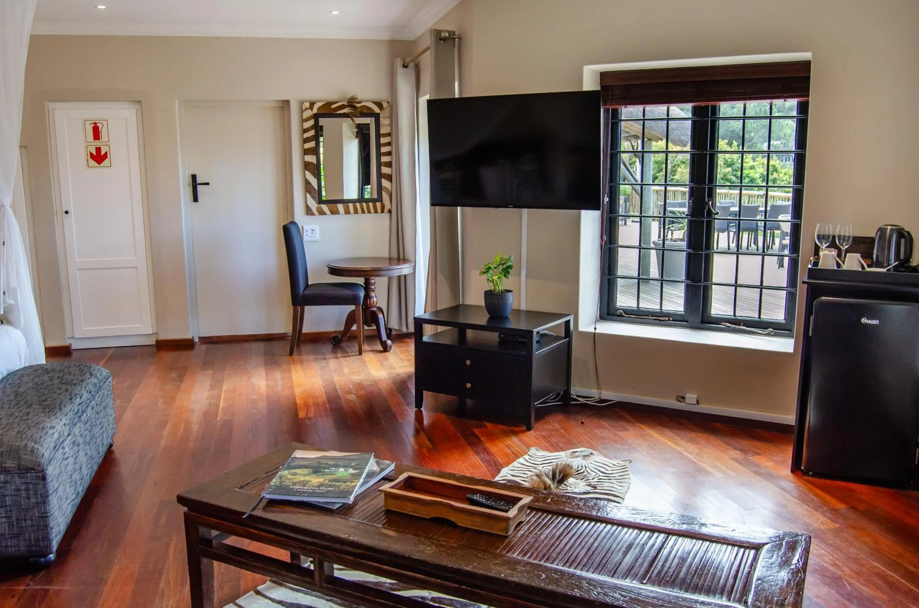 TV and multimedia in Ikhaya Safari Lodge