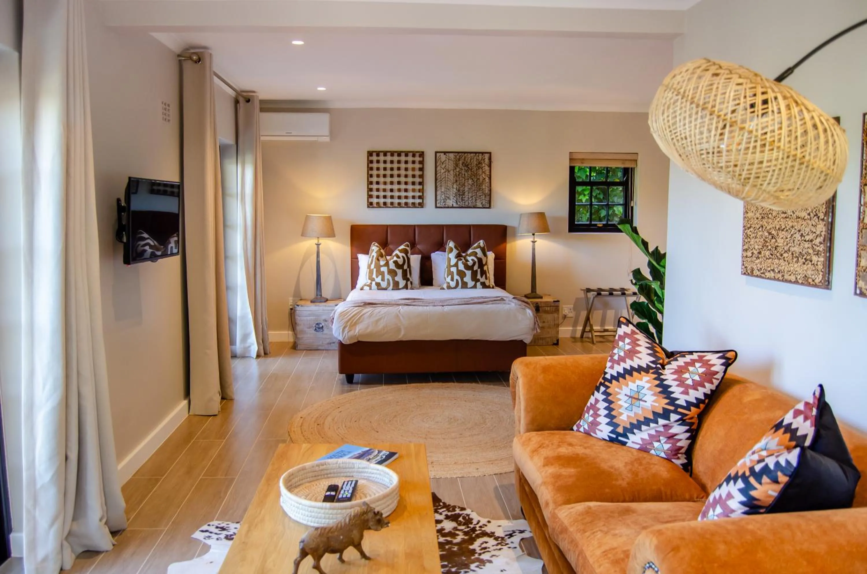 Bed in Ikhaya Safari Lodge