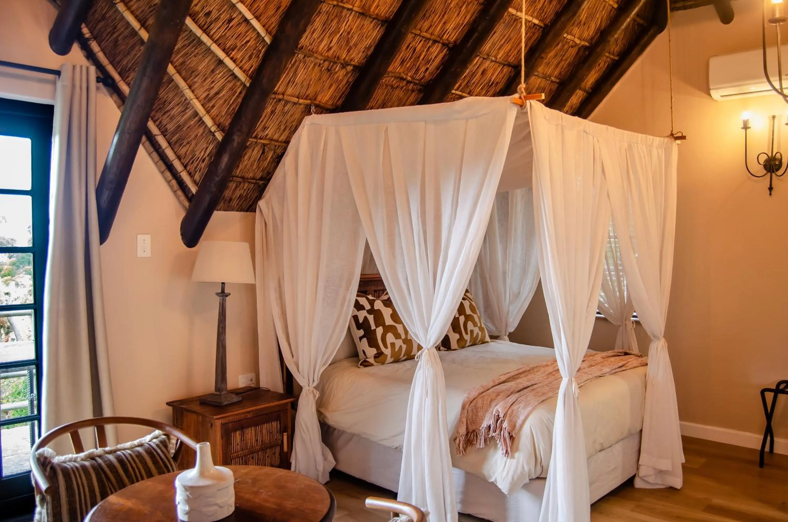 Bed in Ikhaya Safari Lodge