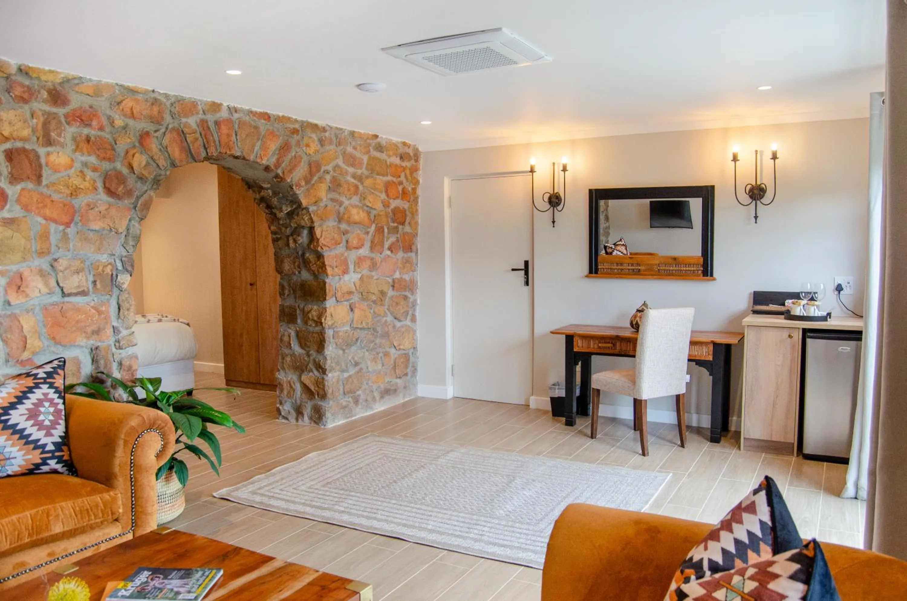 Bed in Ikhaya Safari Lodge