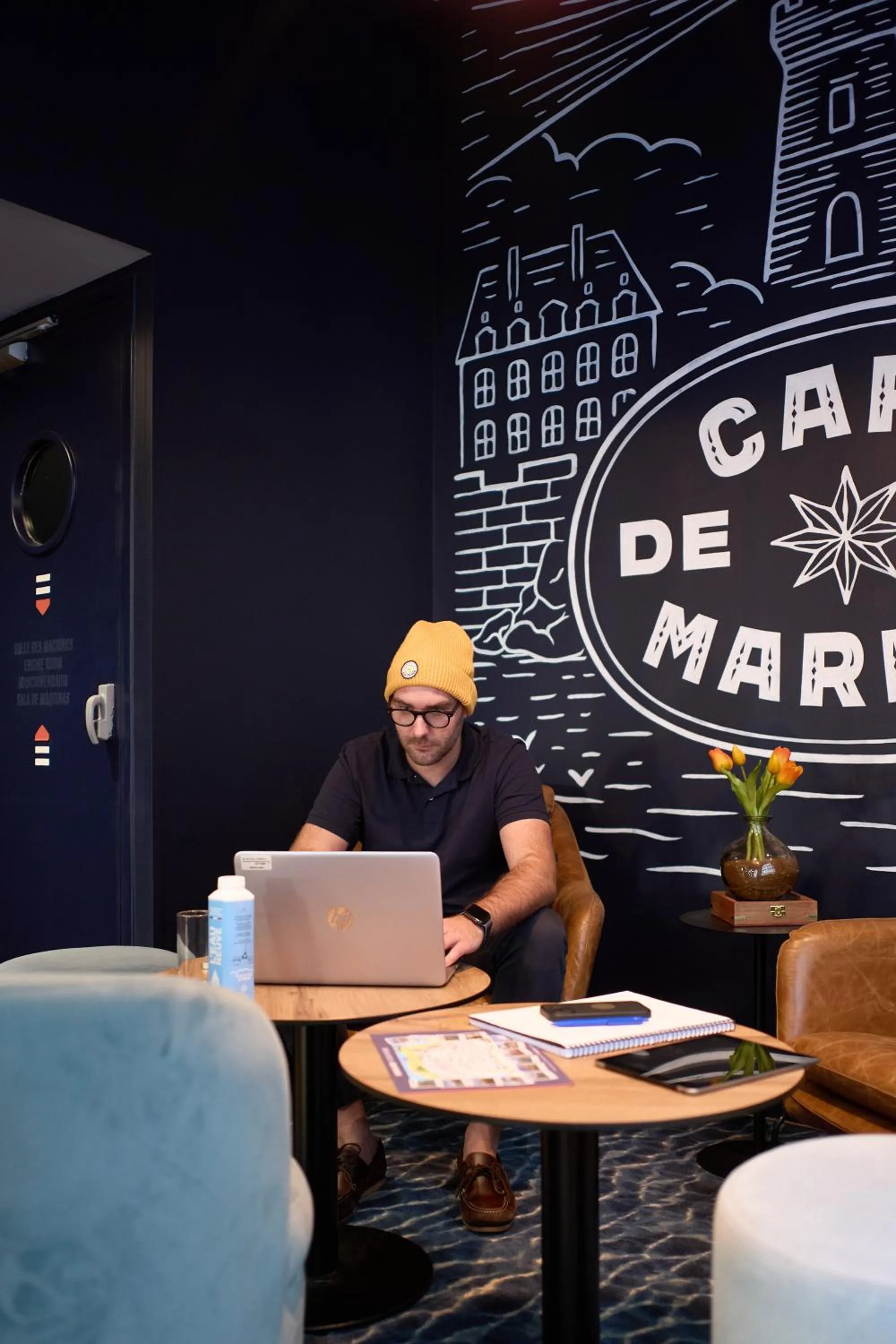 Lounge or bar in ibis Styles Saint Malo Centre Historique