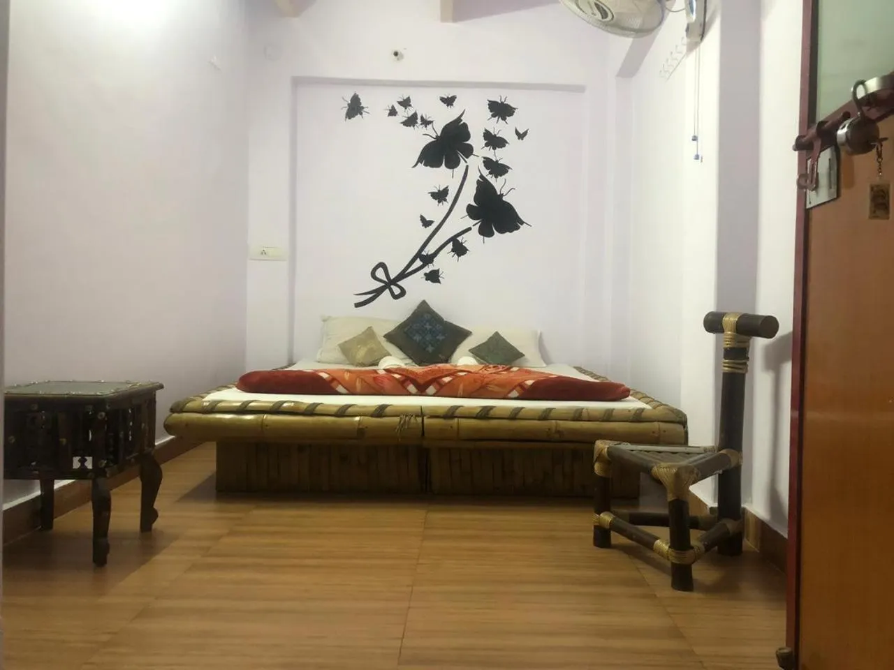 Bedroom, Bed in Shri Guest House