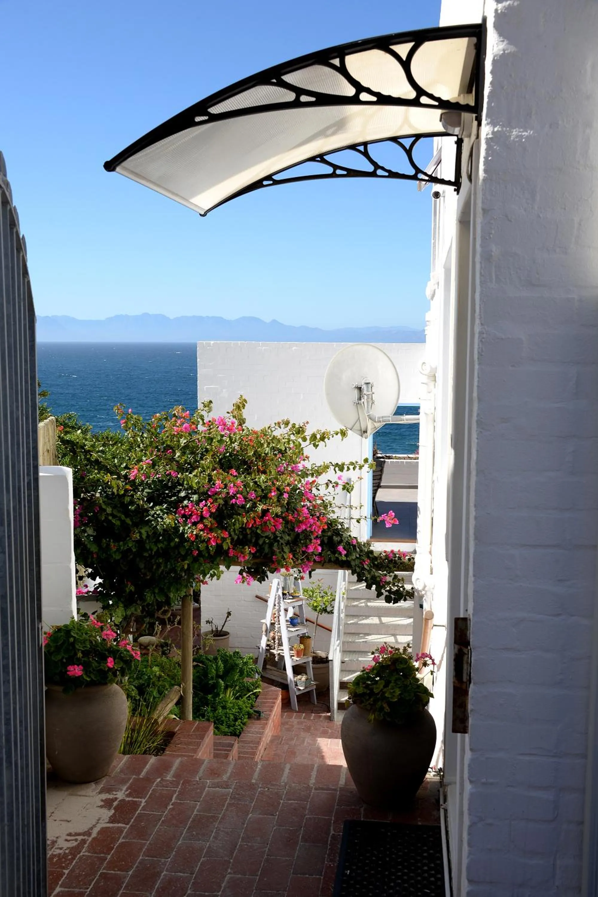 On site in Rocklands Seaside Bed and Breakfast