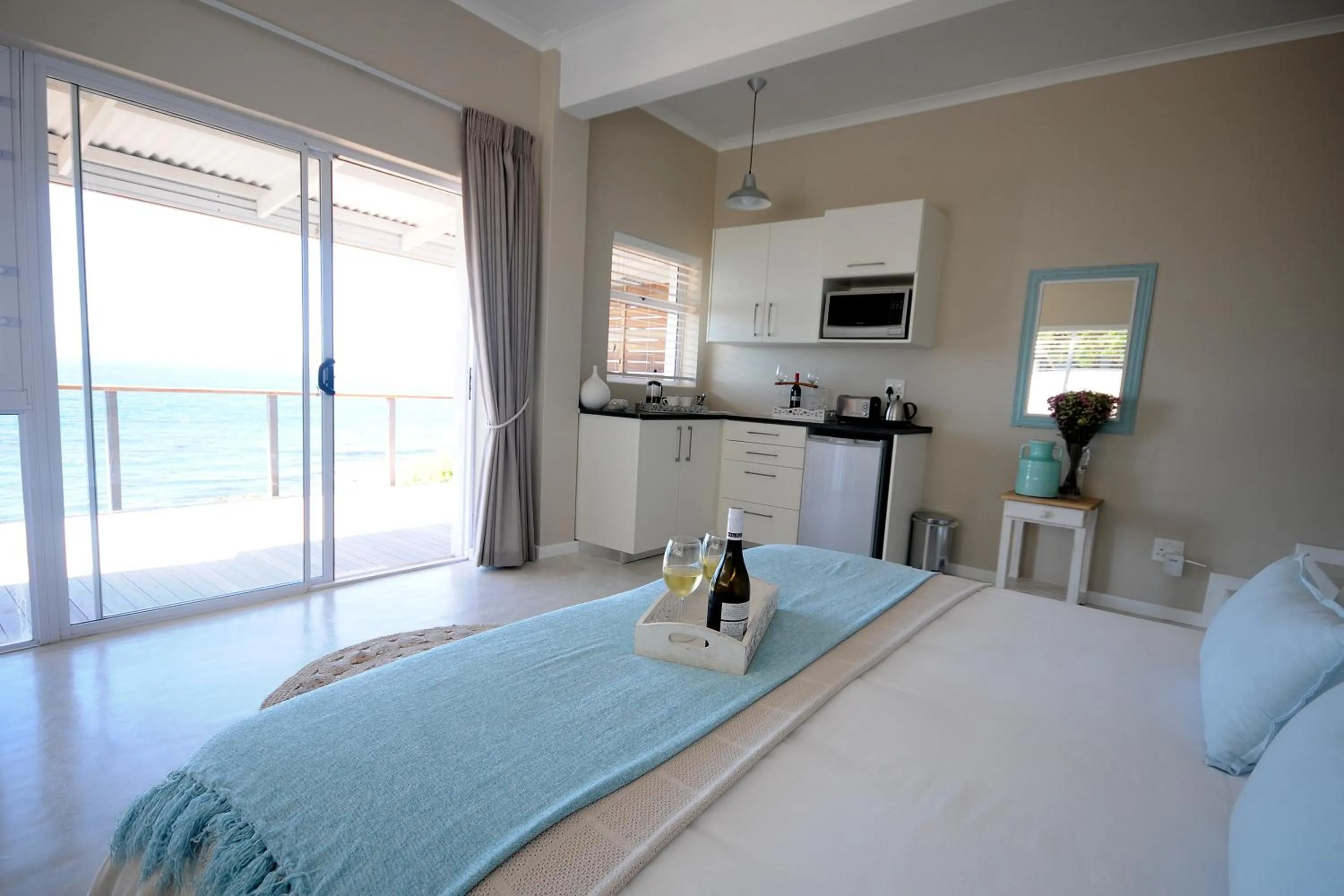 Photo of the whole room, Bed in Rocklands Seaside Bed and Breakfast