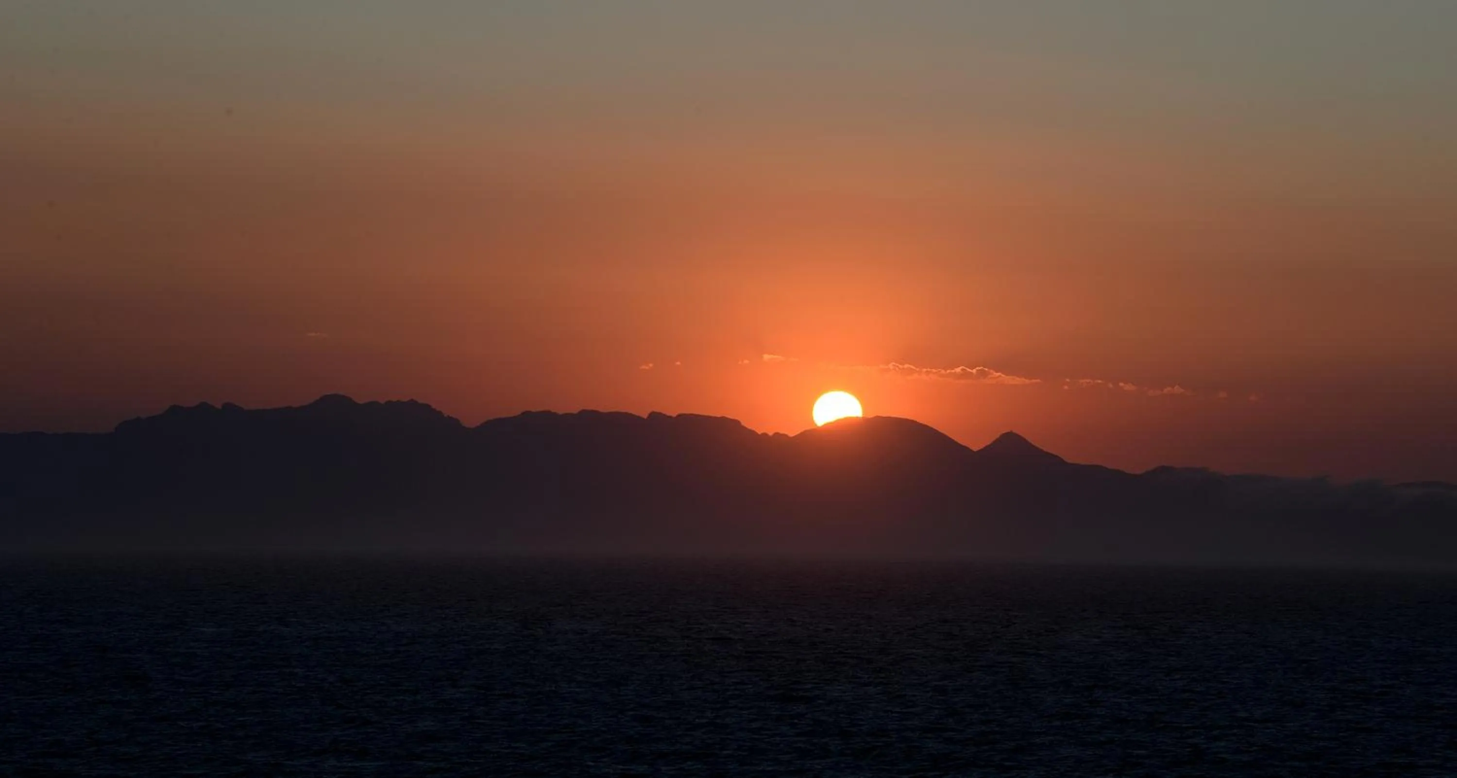 Sunrise in Rocklands Seaside Bed and Breakfast