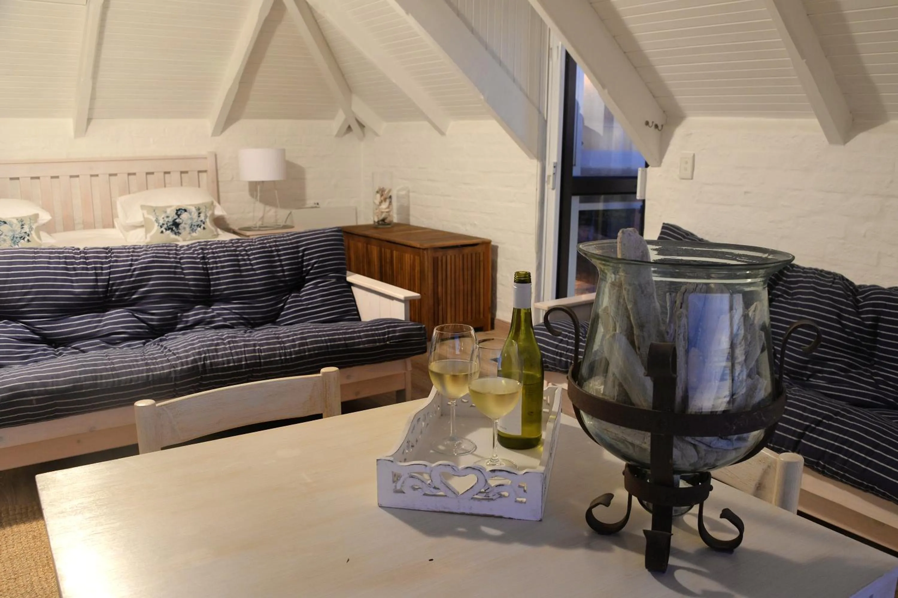 Photo of the whole room in Rocklands Seaside Bed and Breakfast