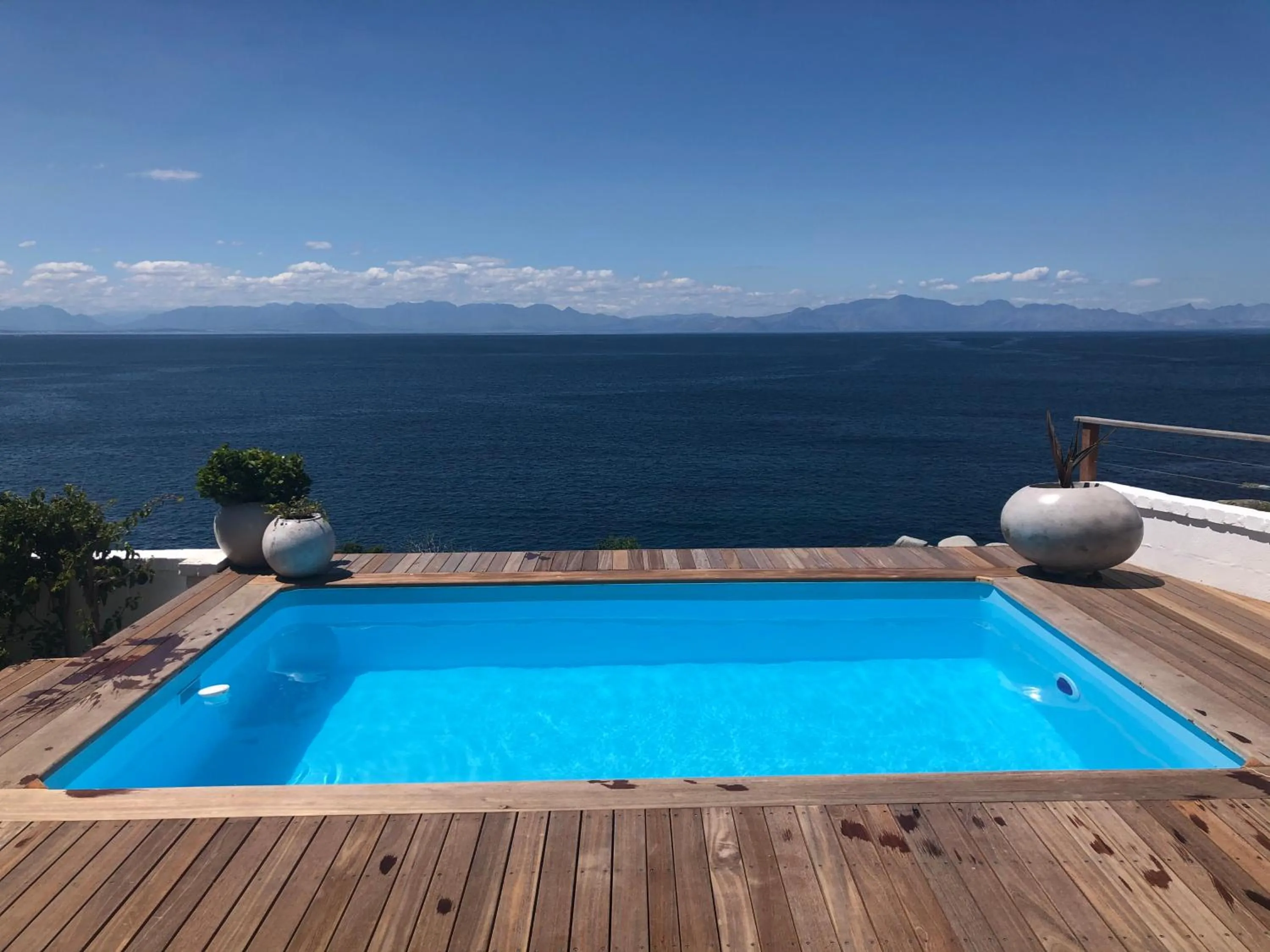 Pool view in Rocklands Seaside Bed and Breakfast