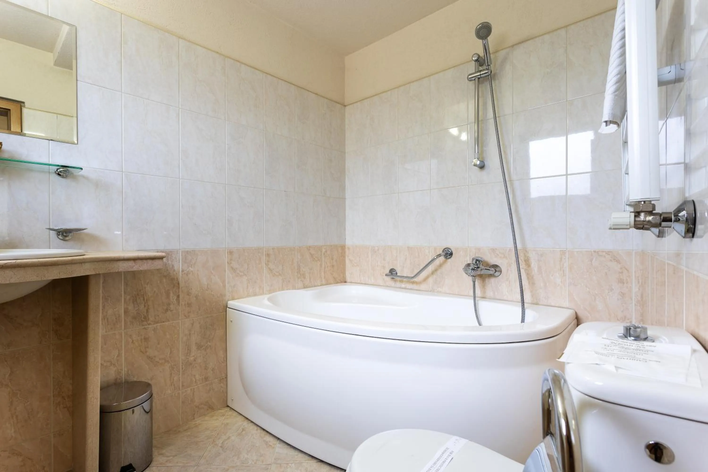 Hotel Brod - Free Parking