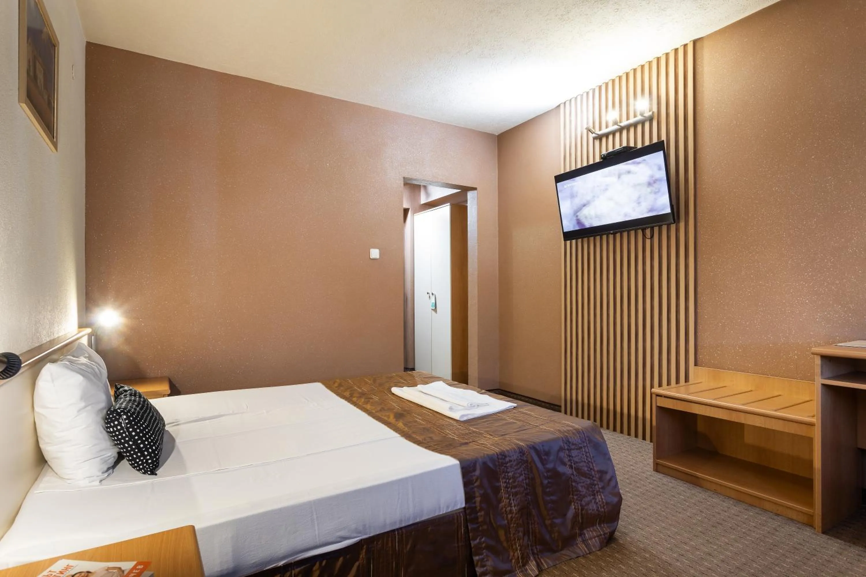 Hotel Brod - Free Parking