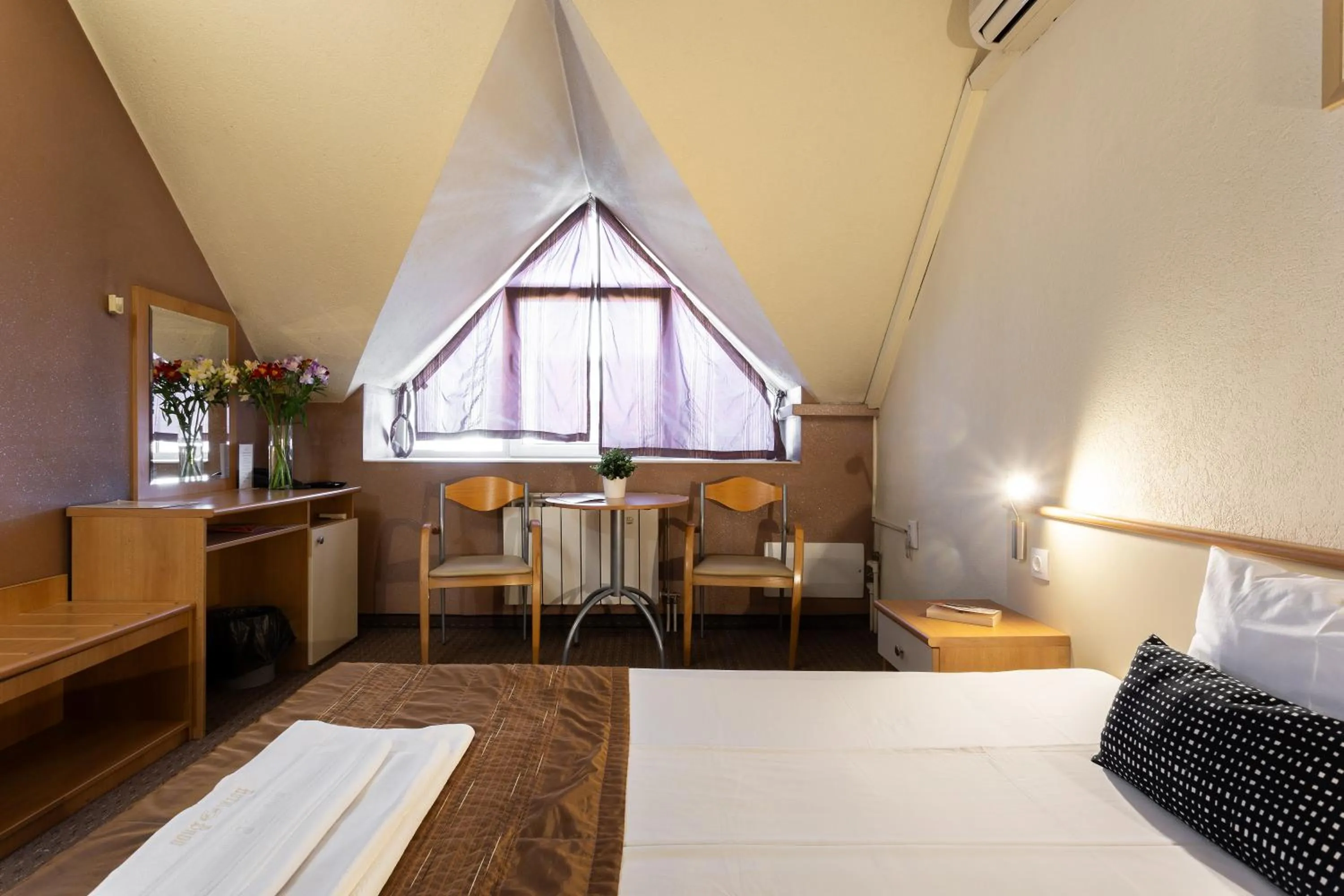 Hotel Brod - Free Parking