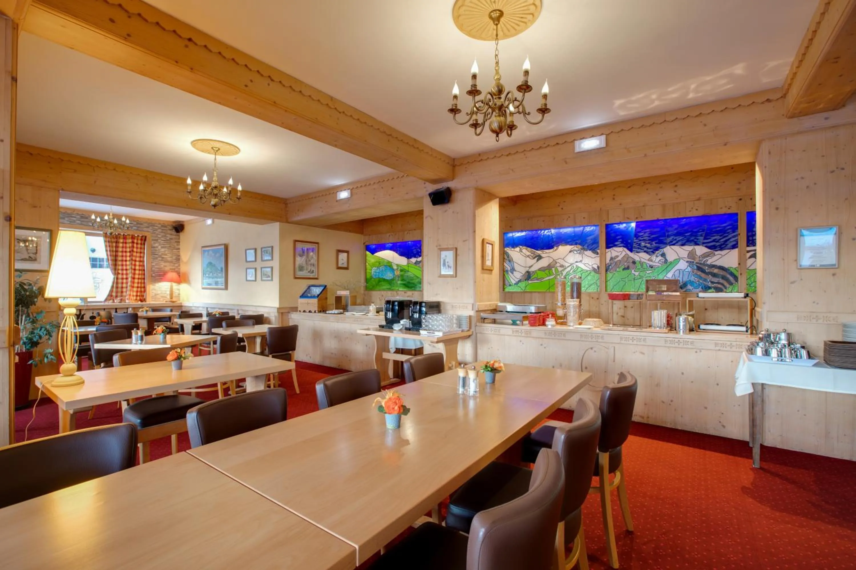 Restaurant/places to eat in Le Castillan