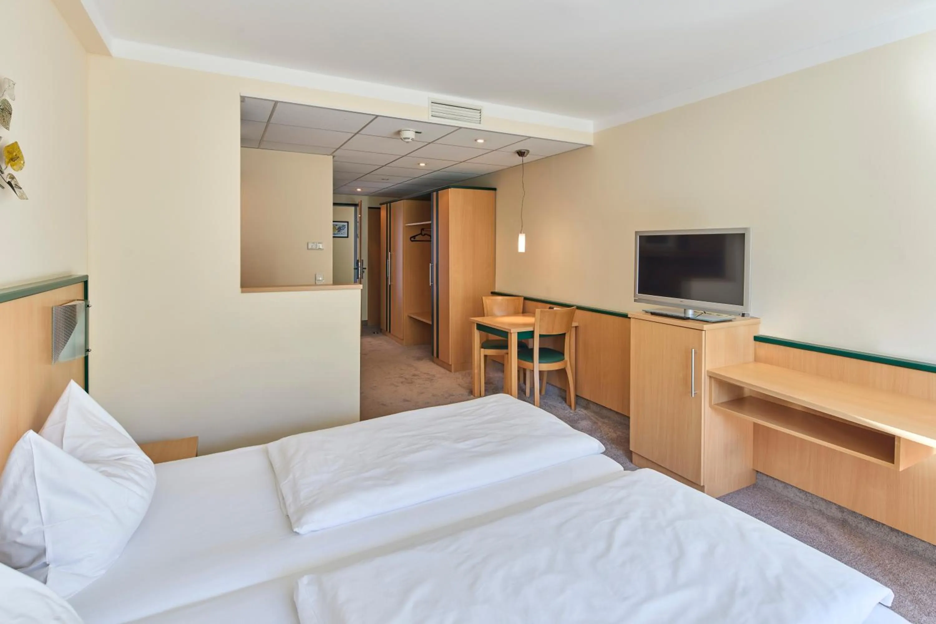 TV and multimedia, Bed in Apartments Aschheim