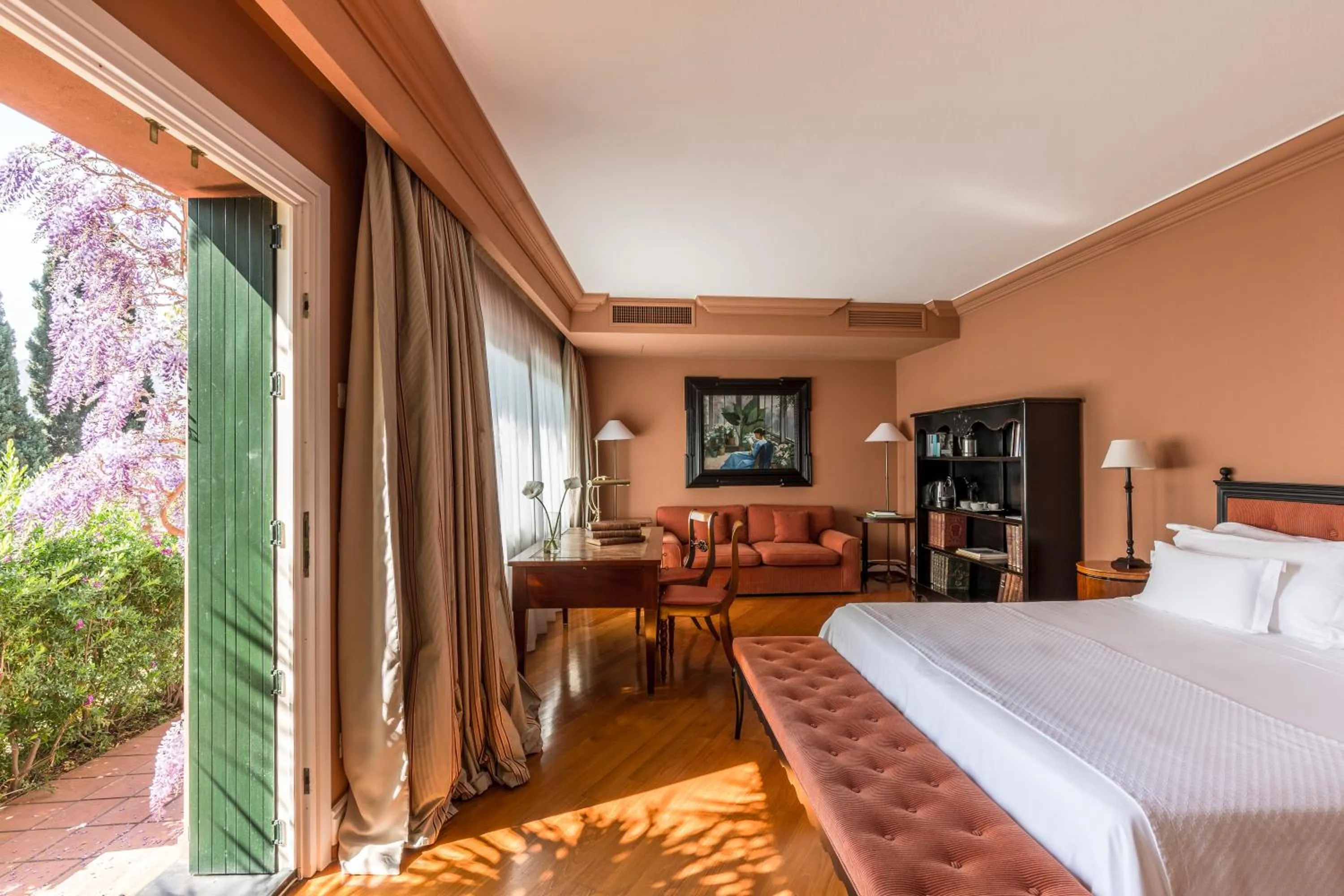 Garden view in Villa della Pergola Relais et Chateaux