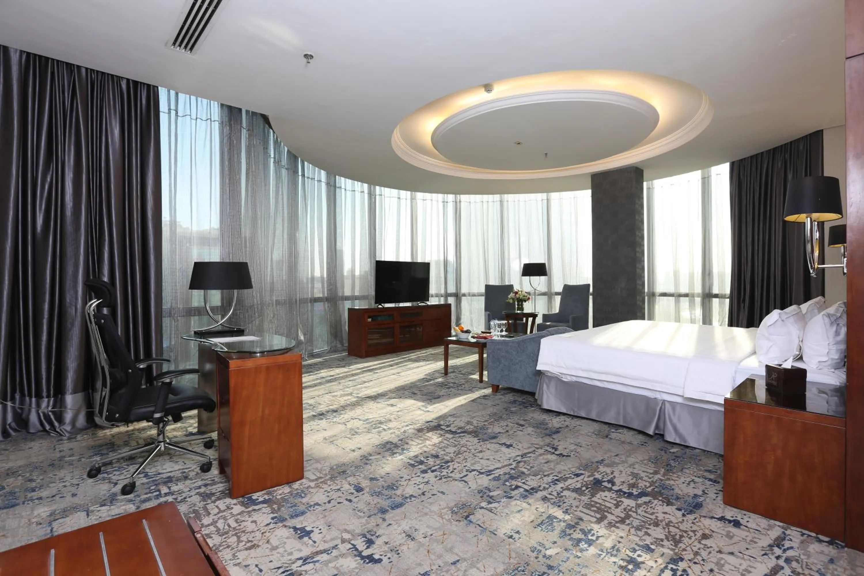 Photo of the whole room, Bed in Sunday Signature Riyadh Formerly Qaser Al Hamra by Warwick