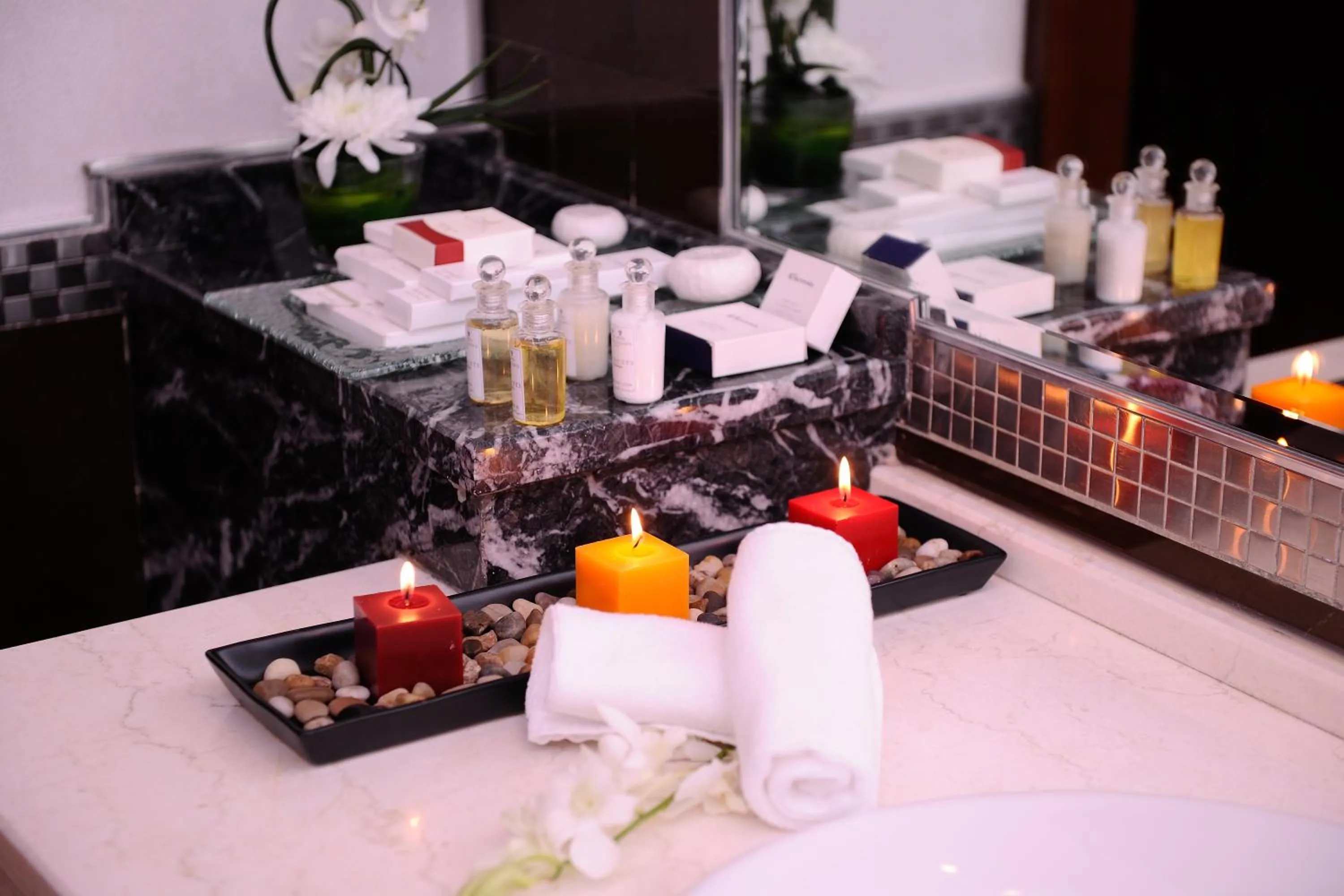 Food and drinks in Sunday Signature Riyadh Formerly Qaser Al Hamra by Warwick