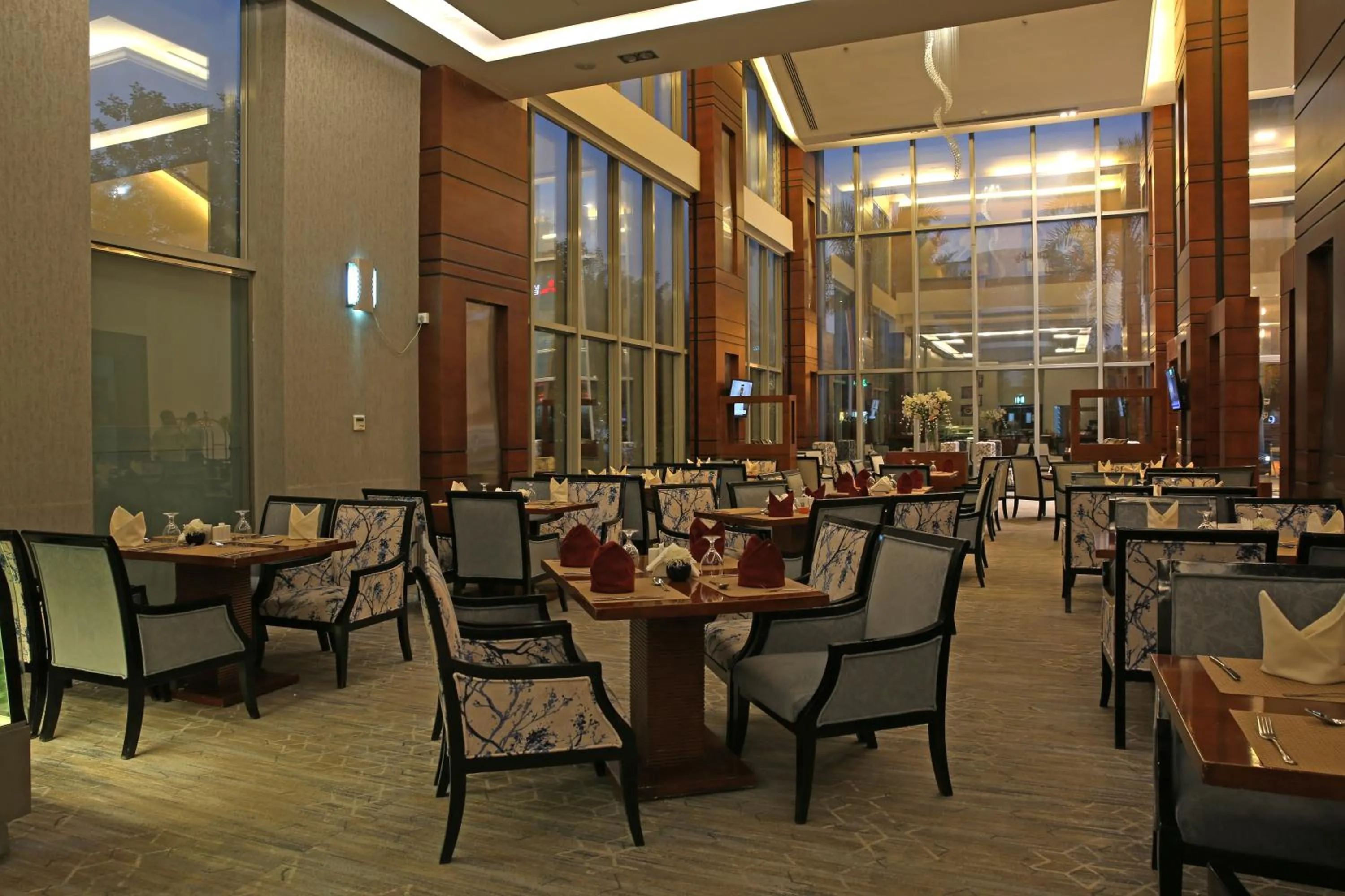 Restaurant/places to eat in Sunday Signature Riyadh Formerly Qaser Al Hamra by Warwick