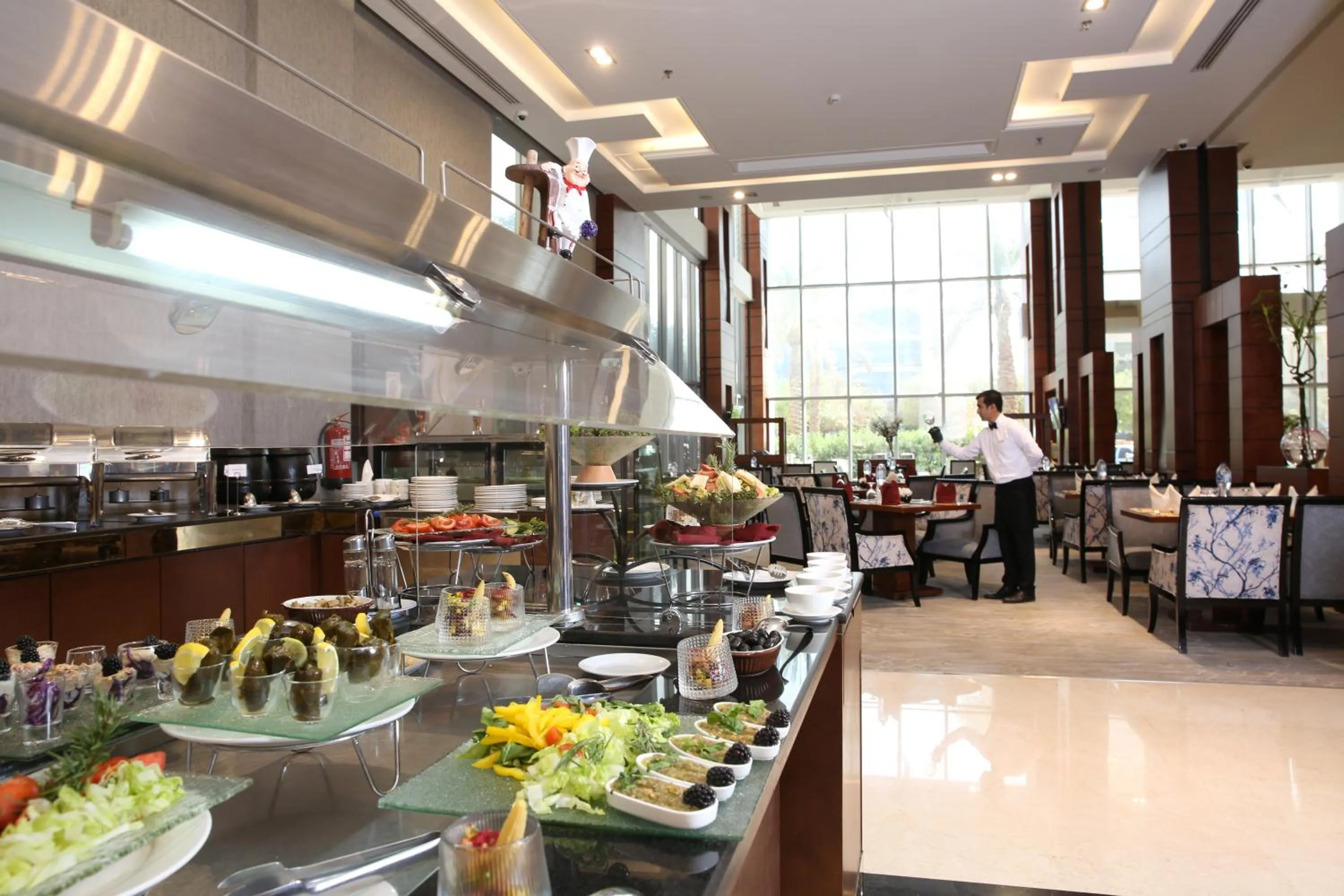 Restaurant/places to eat in Sunday Signature Riyadh Formerly Qaser Al Hamra by Warwick