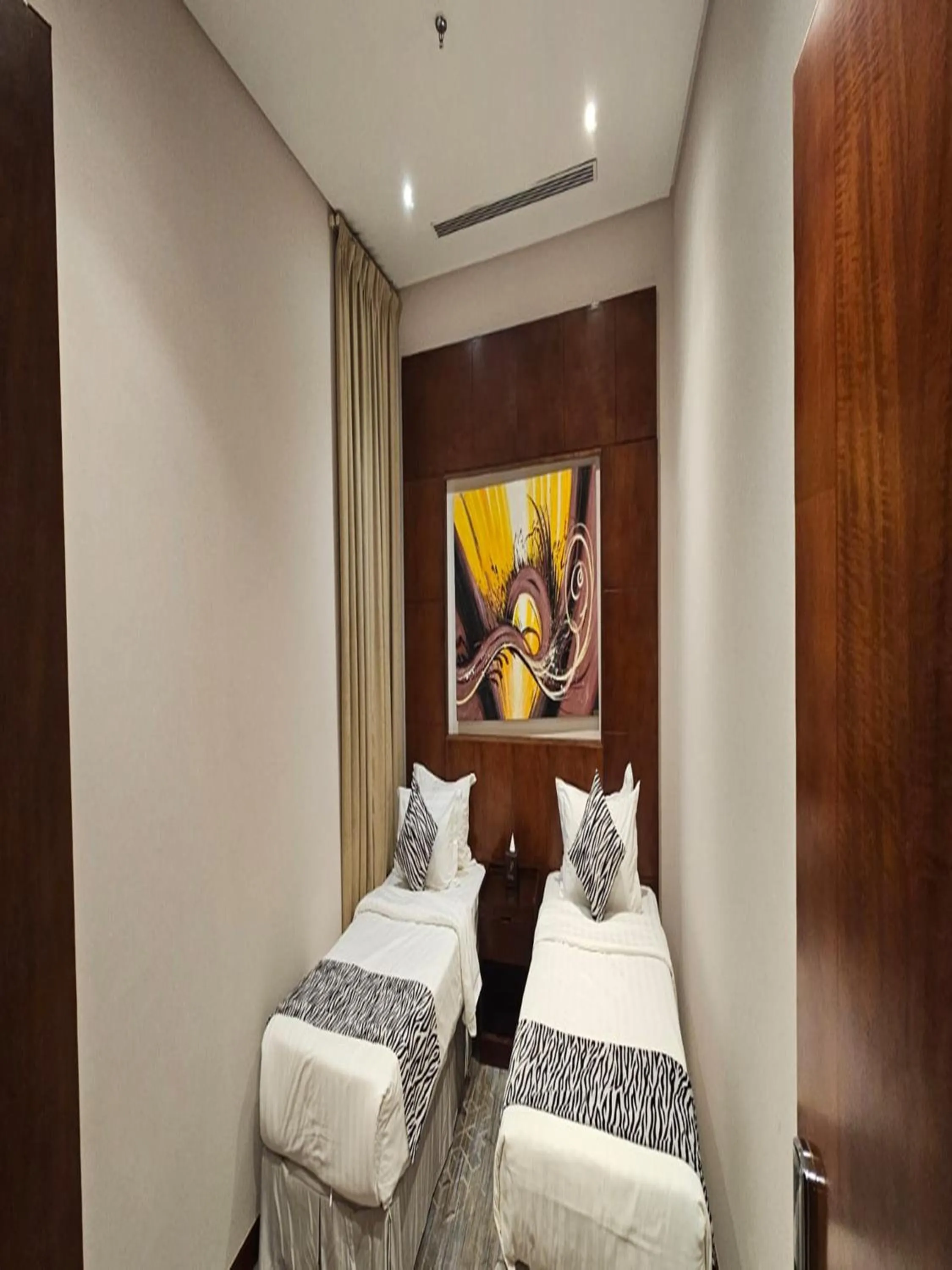 Photo of the whole room, Bed in Sunday Signature Riyadh Formerly Qaser Al Hamra by Warwick