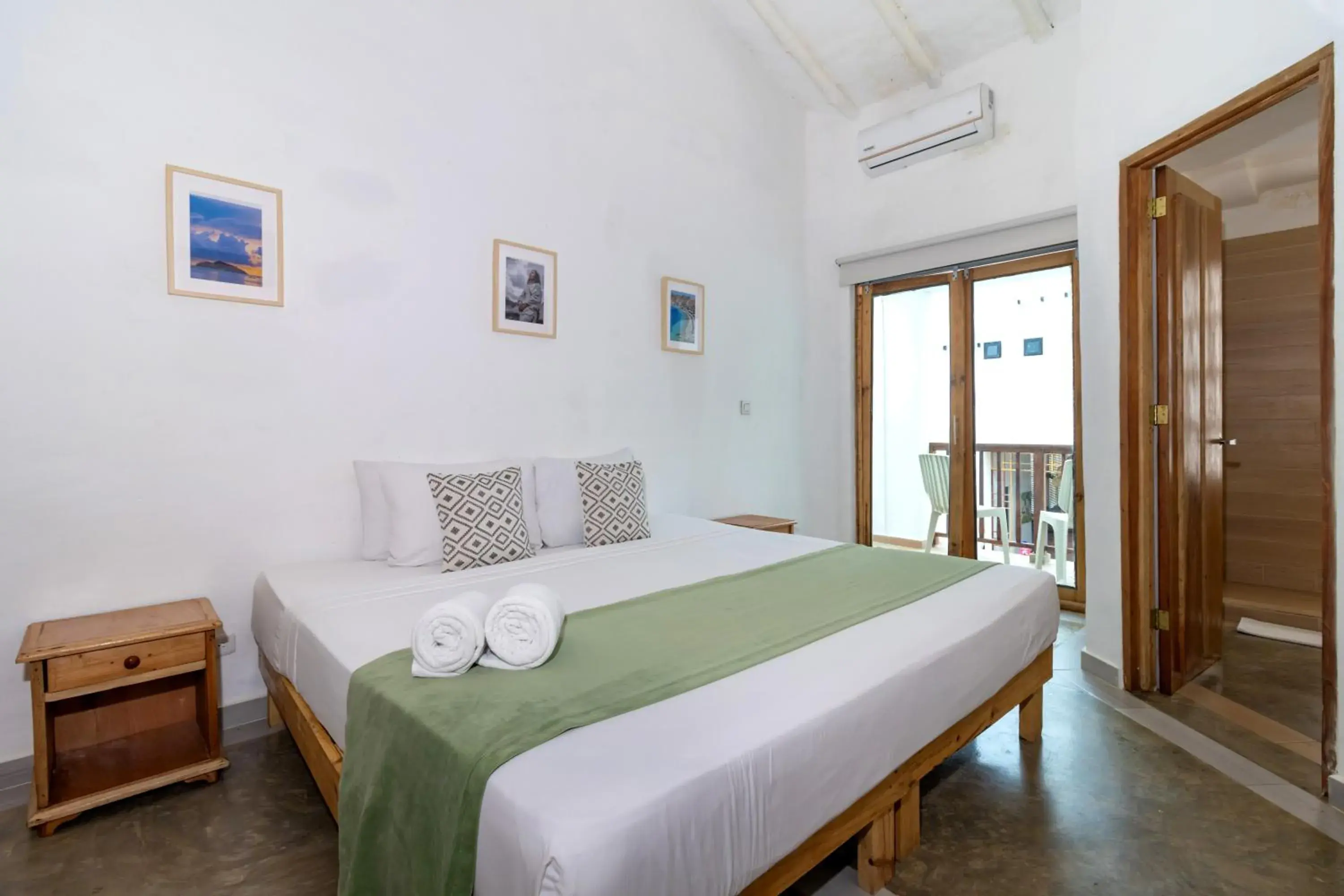 Double Room in Hotel Sansiraka Suites By GEH Suites Double Room in Hotel Sansiraka Suites By GEH Suites