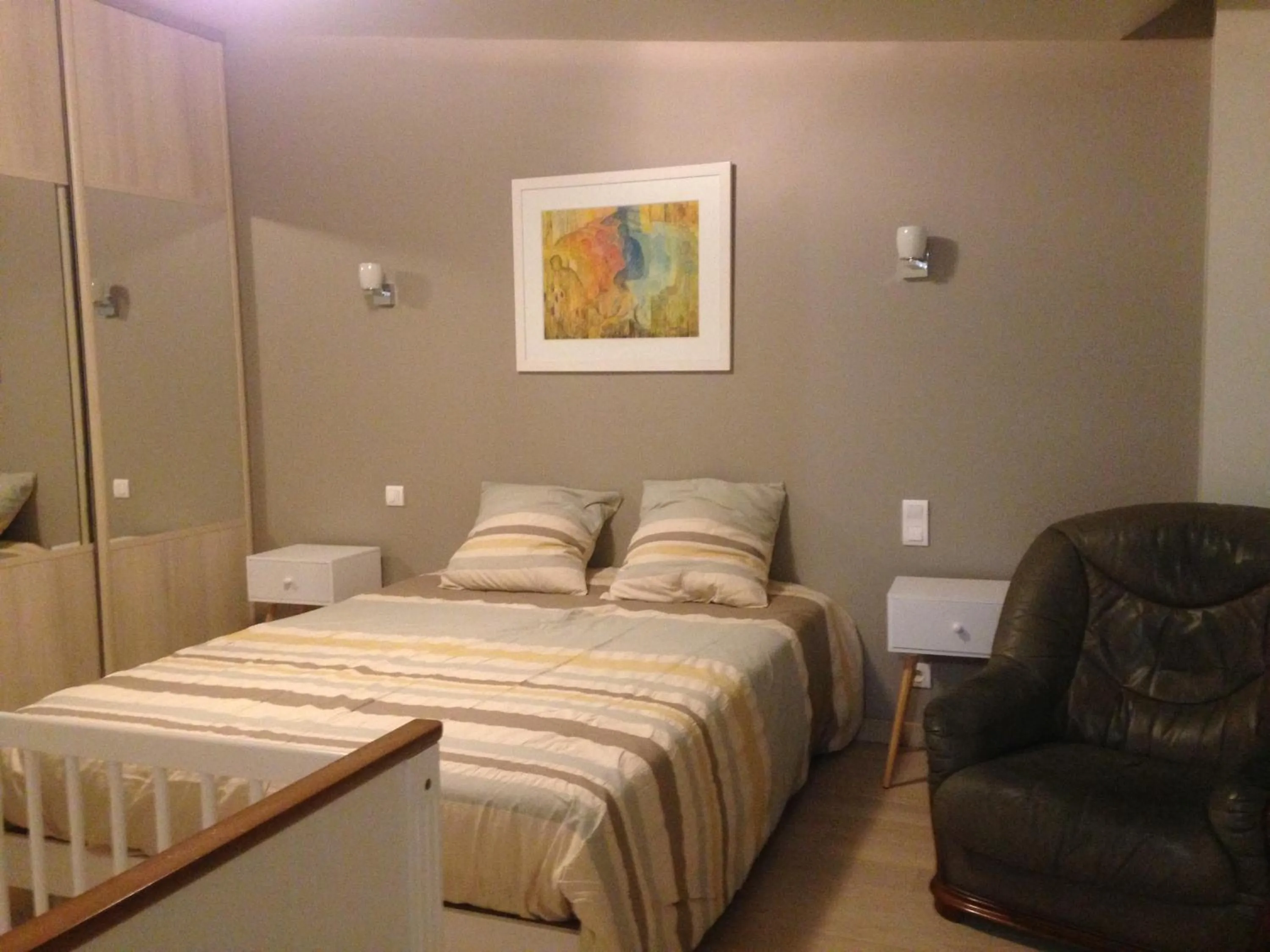 Photo of the whole room, Bed in Ch. d'hôtes de la Saliais