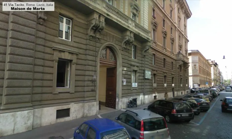 Property building in Maison de Marta