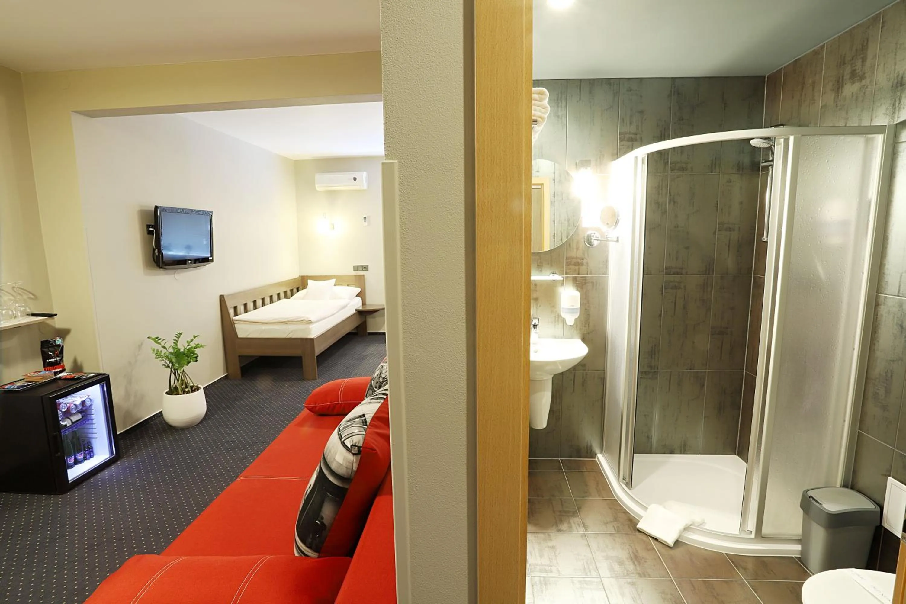 Bathroom, Bed in Apart Hotel Jablonec