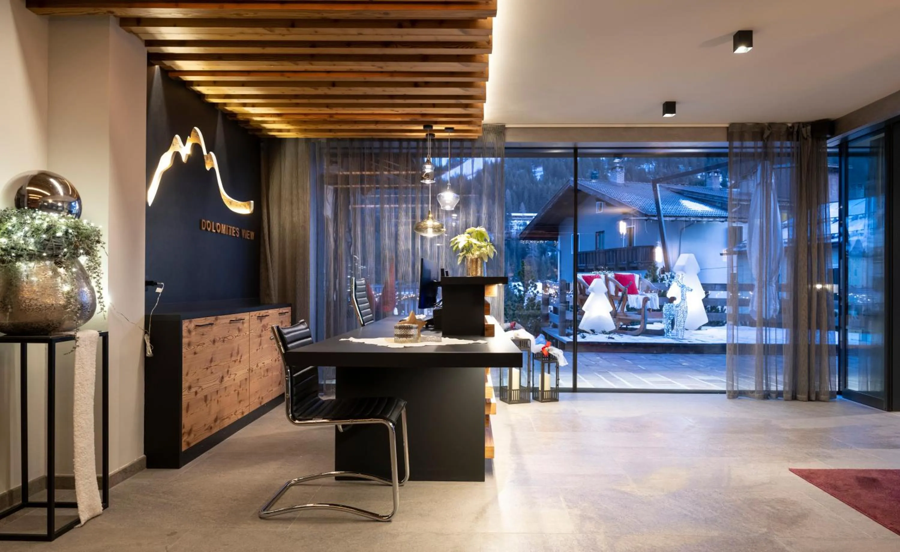 Lobby or reception in Ladinia Dolomites View - Adults Only