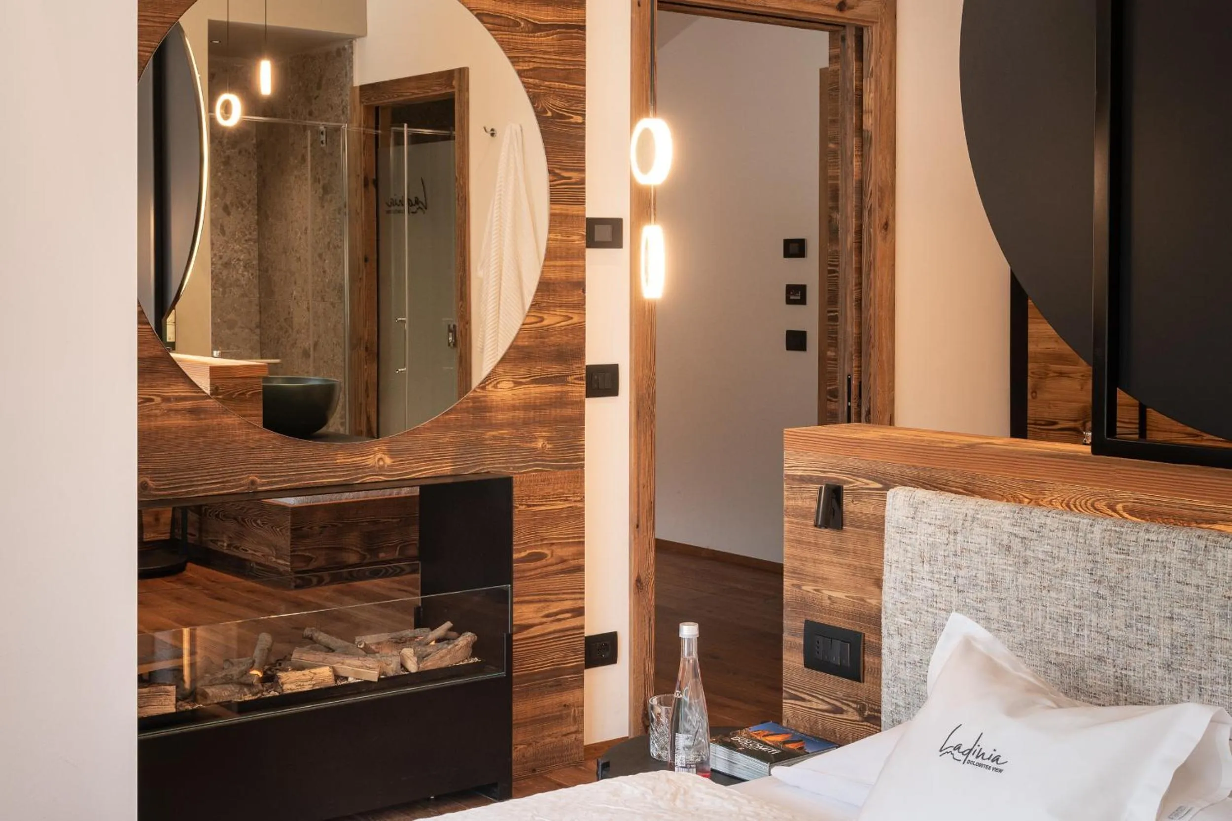 fireplace, Bed in Ladinia Dolomites View - Adults Only