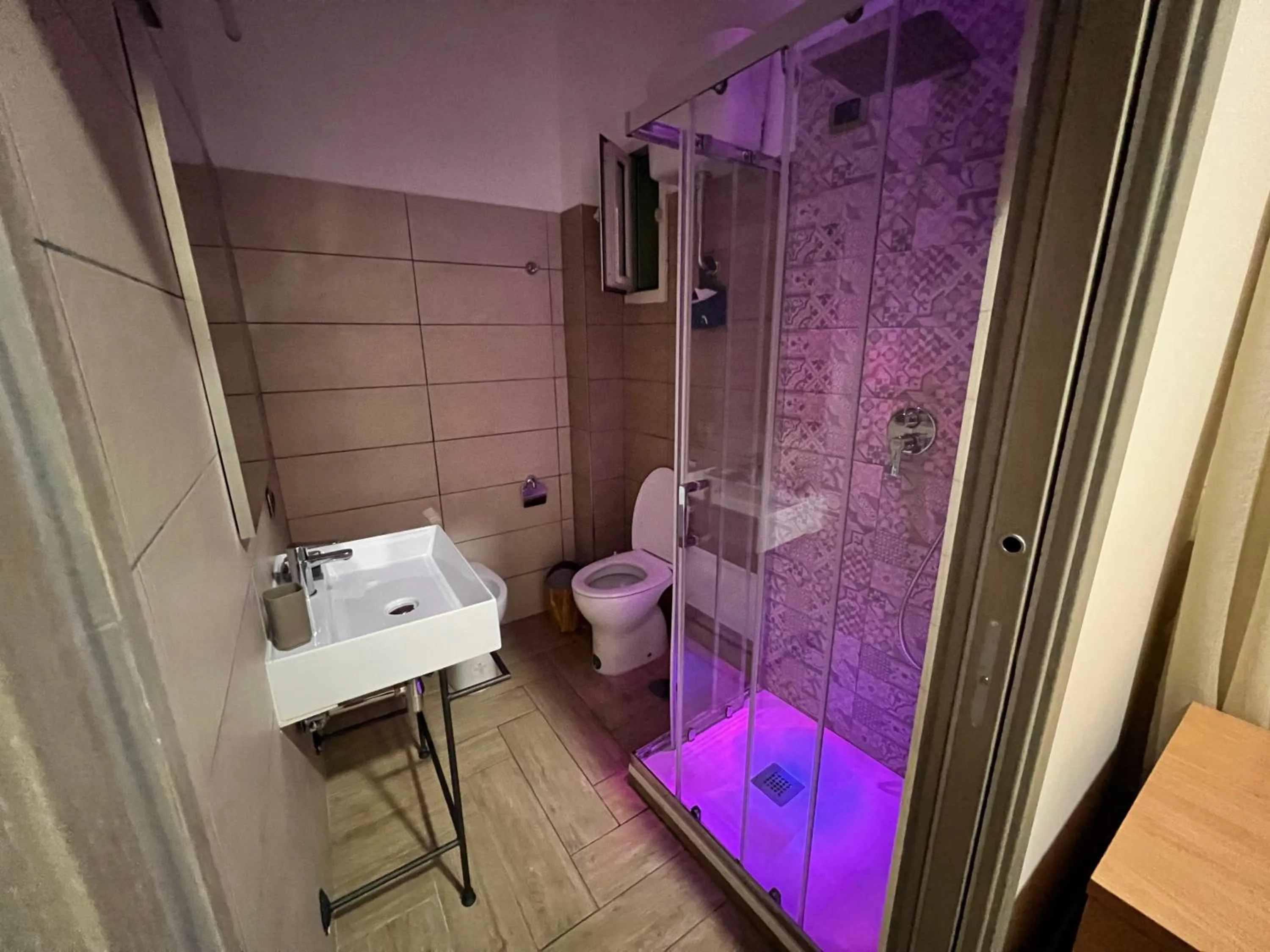 Bathroom in B&B Fiumara