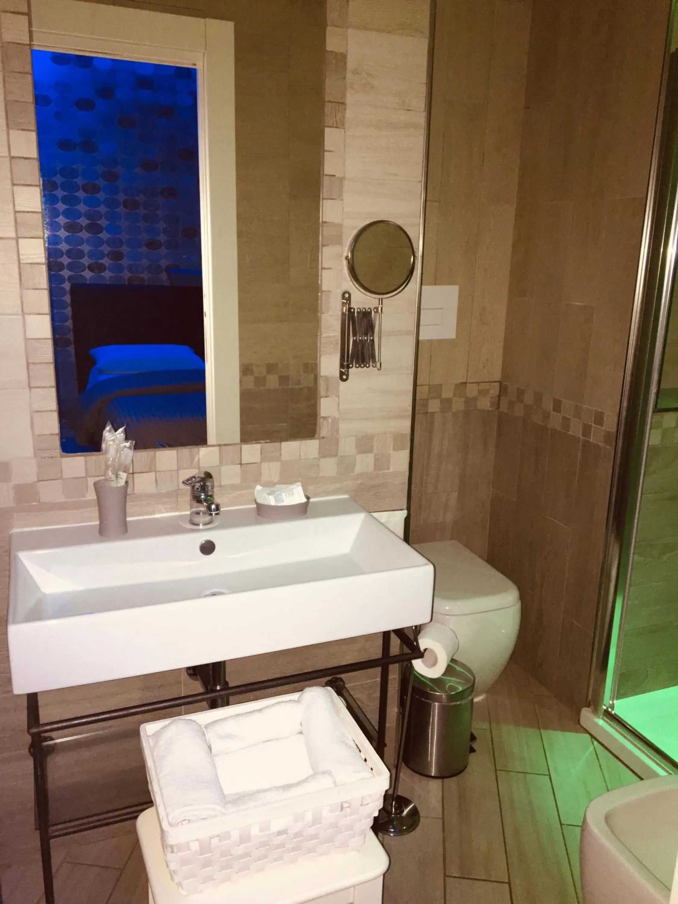 Bathroom in B&B Fiumara