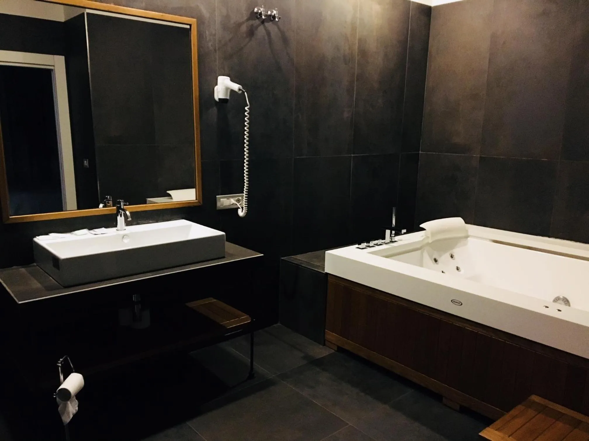 Hot Tub in B&B Fiumara