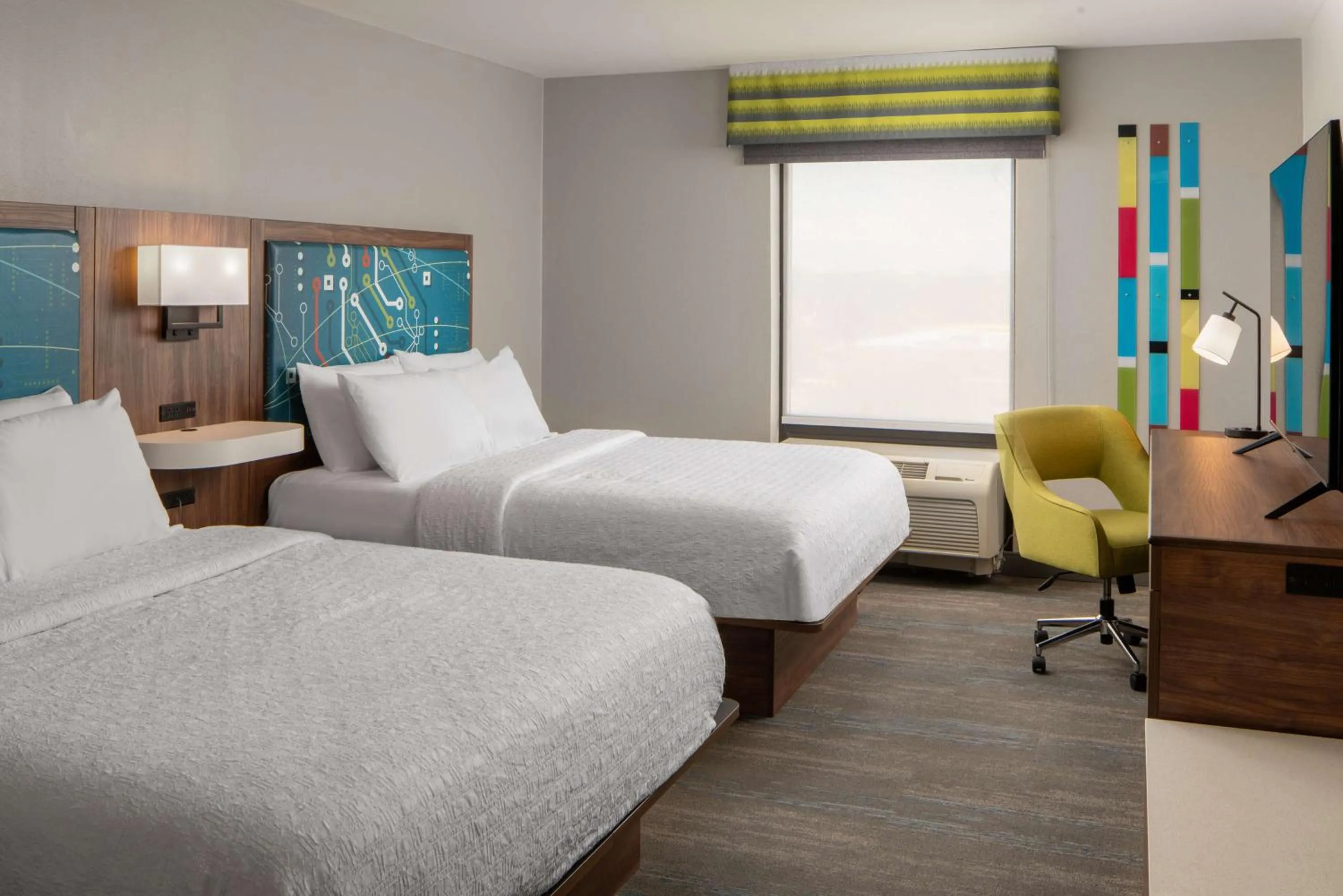 Bed in Hampton Inn Montgomery-South-Airport