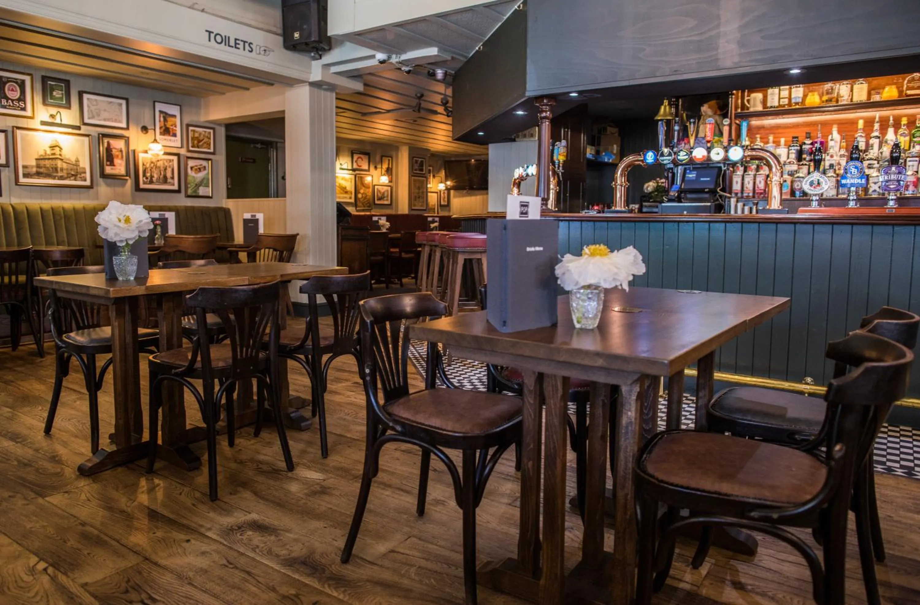 Restaurant/places to eat in The Pride of Paddington