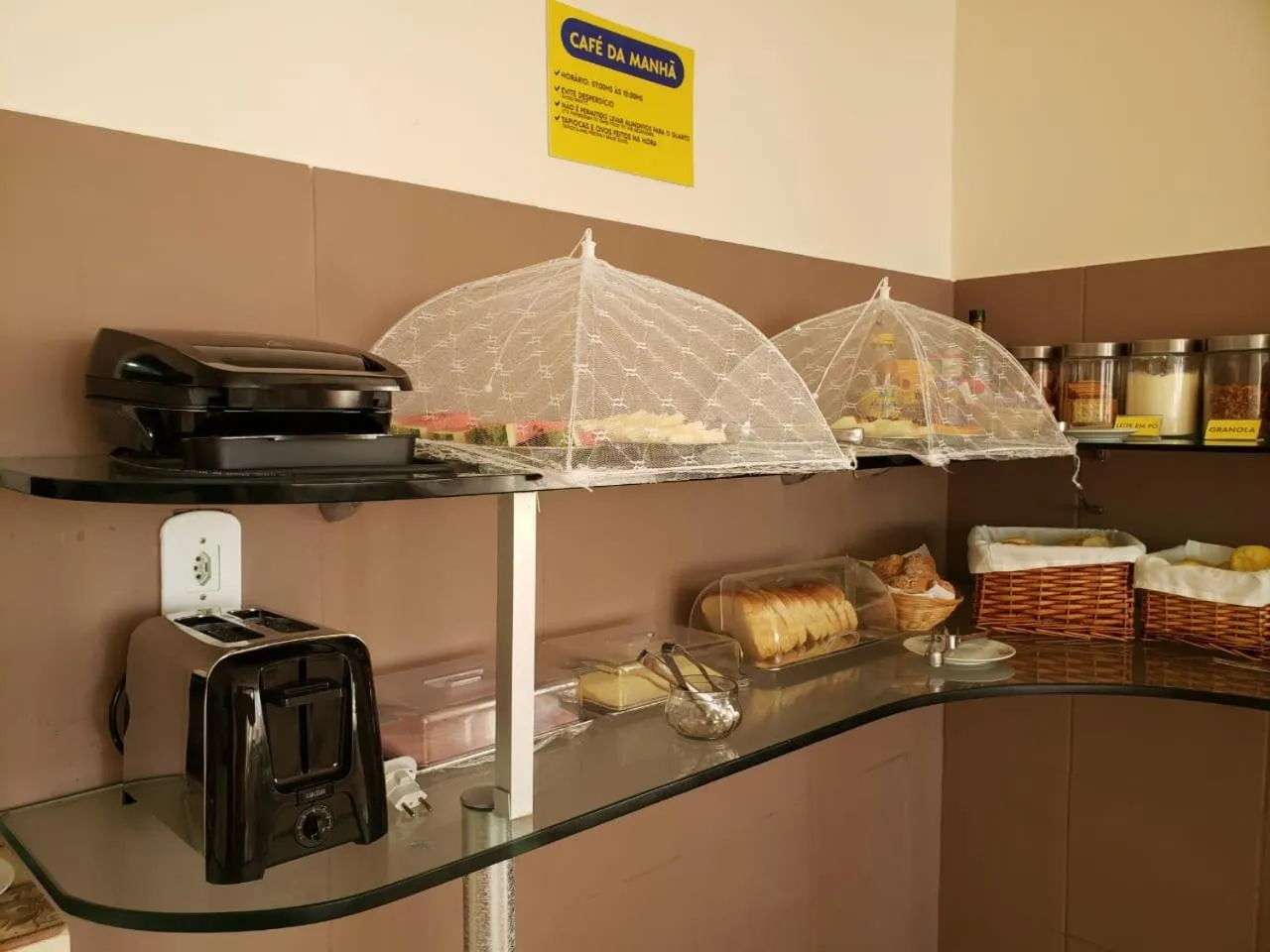 Buffet breakfast in Pousada Verdes Mares