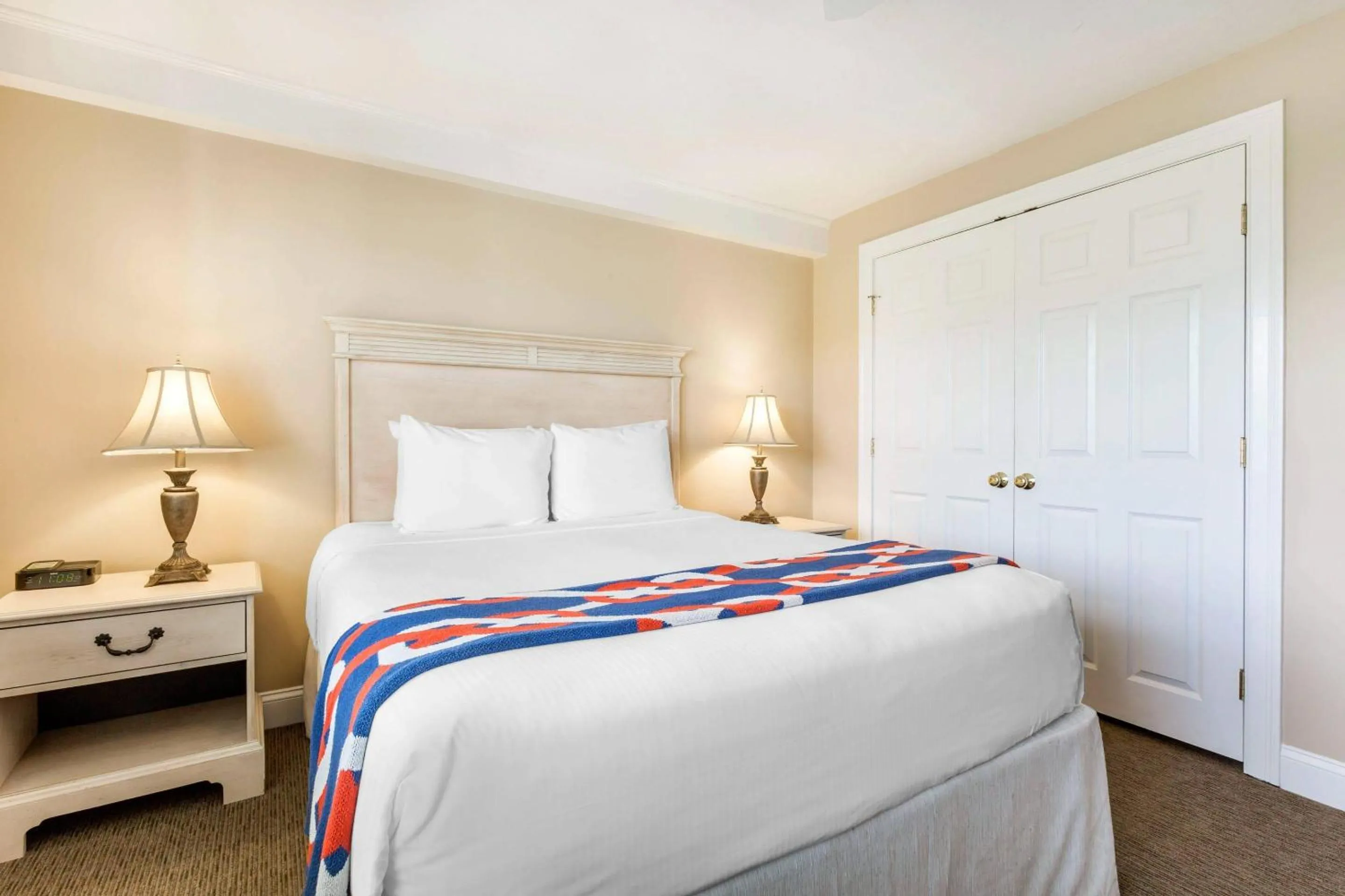 Bedroom, Bed in Bluegreen Vacations The Breakers Resort, an Ascend Collection Resort