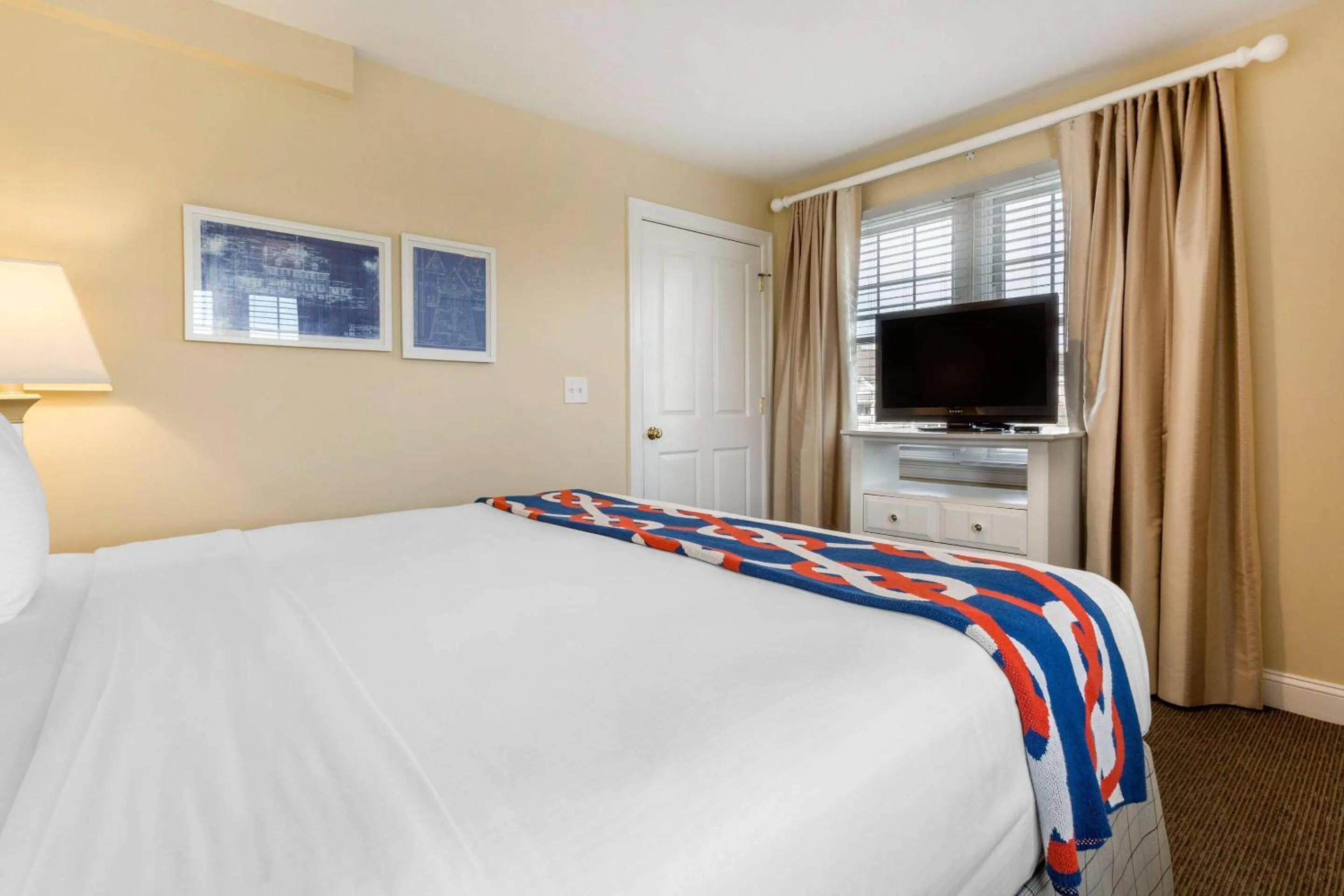 Bedroom, Bed in Bluegreen Vacations The Breakers Resort, an Ascend Collection Resort