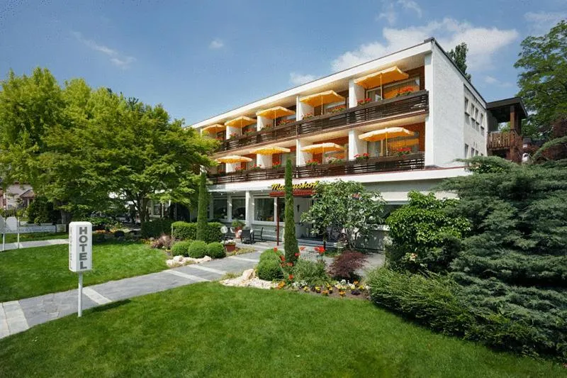 Facade/entrance in Kurhotel Markushof