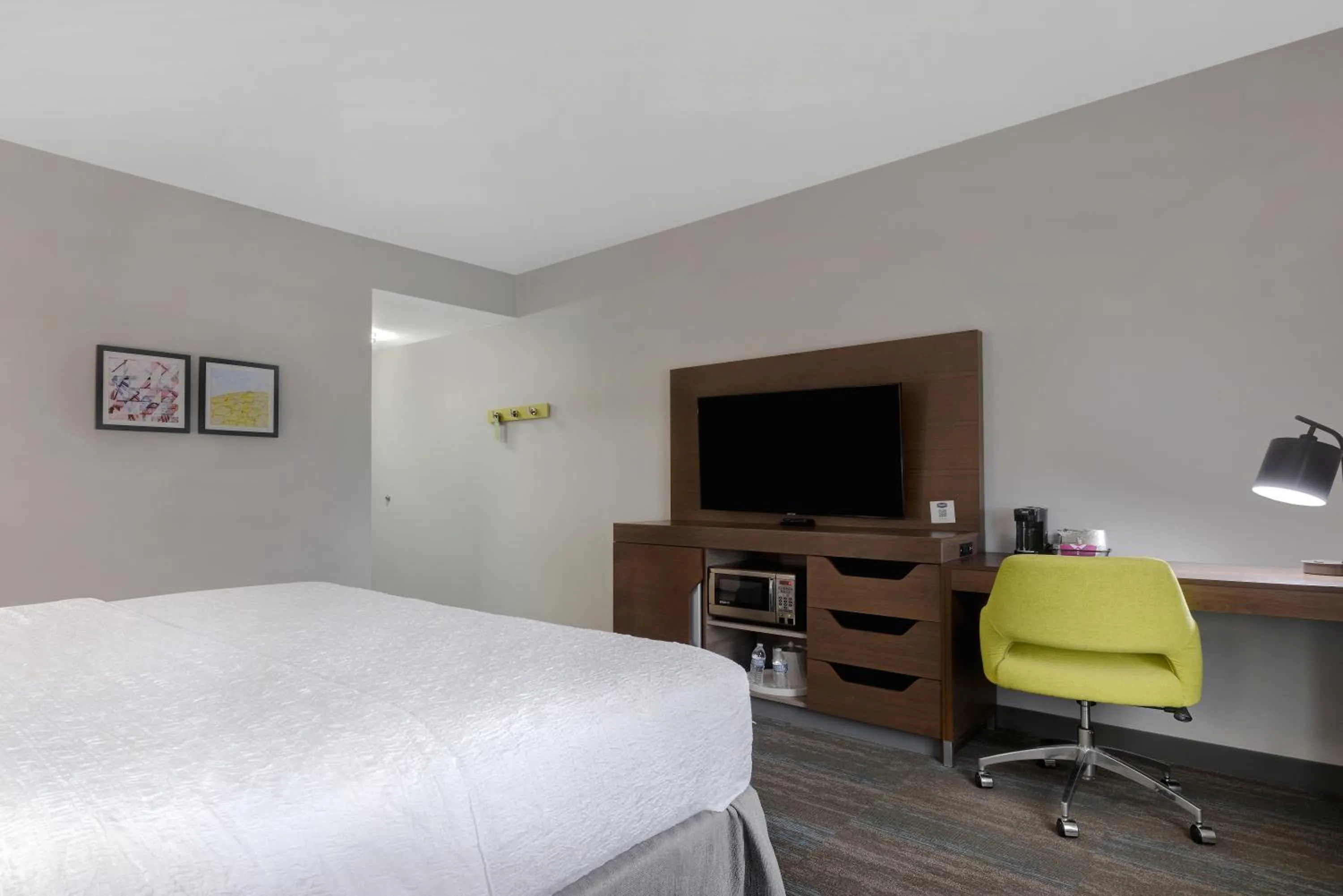 TV and multimedia, Bed in Hampton Inn Natchitoches